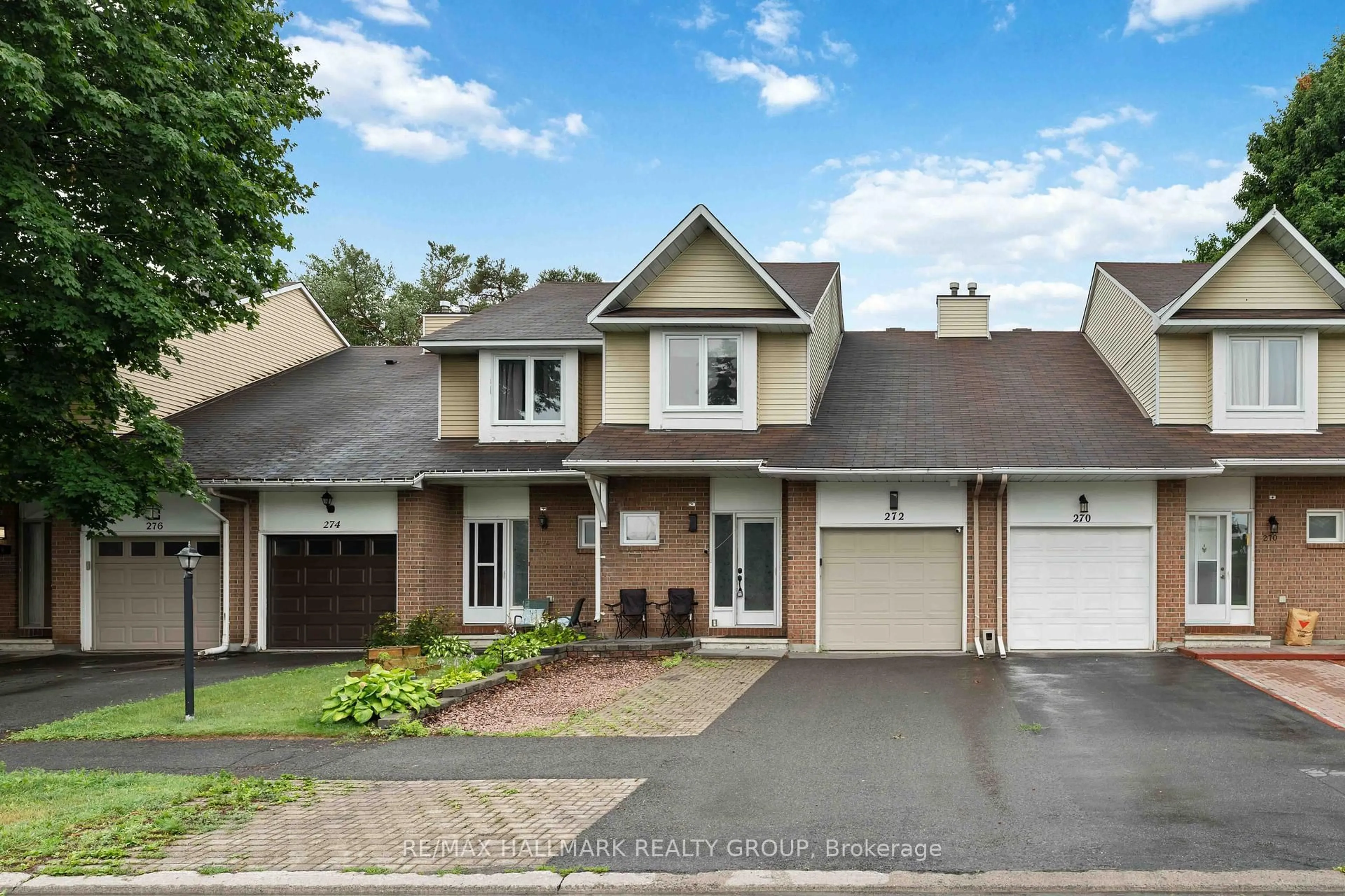 Home with brick exterior material, street for 272 Pickford Dr, Kanata Ontario K2L 3T5