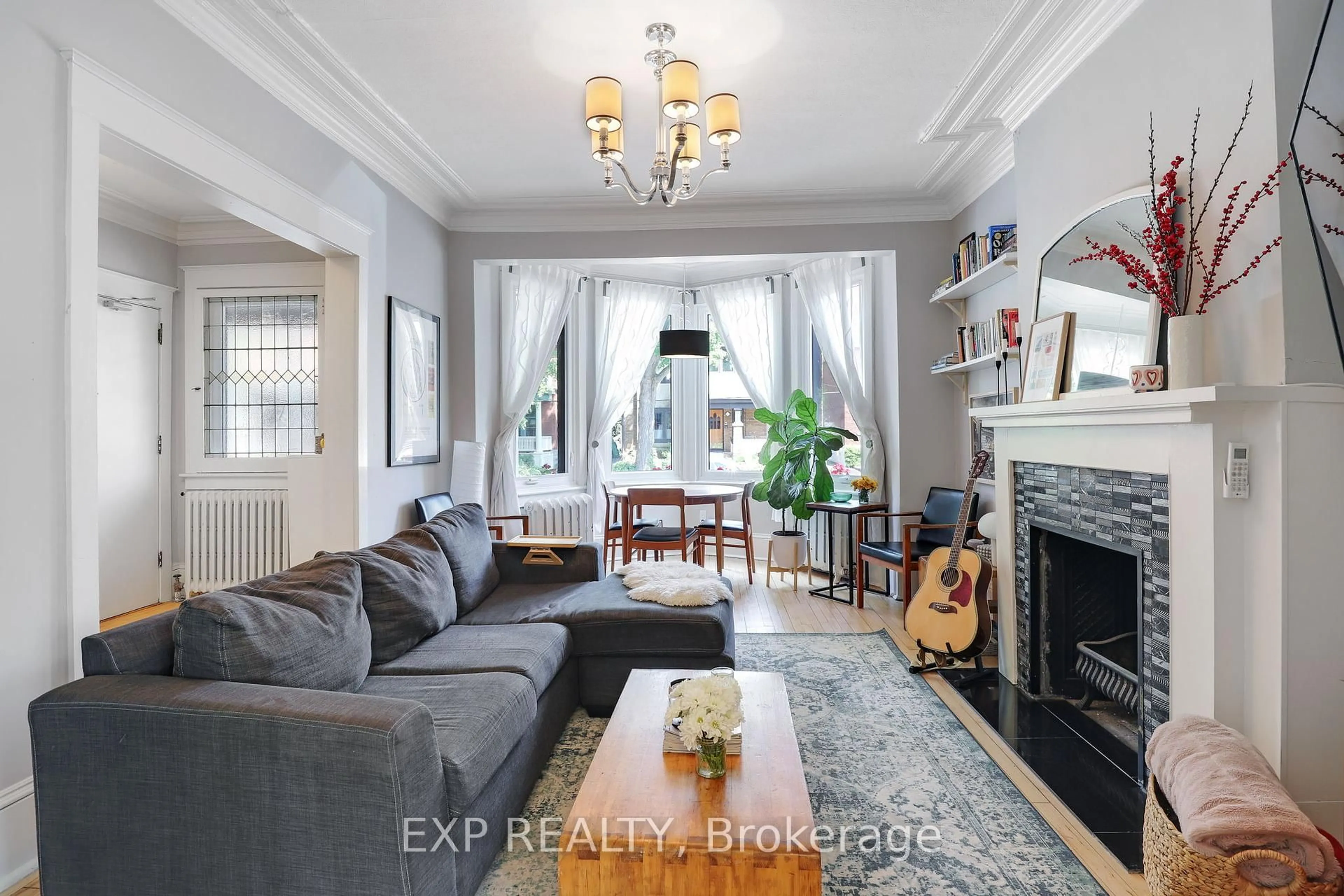 Living room with furniture, unknown for 22 Delaware Ave, Ottawa Ontario K2P 0Z3