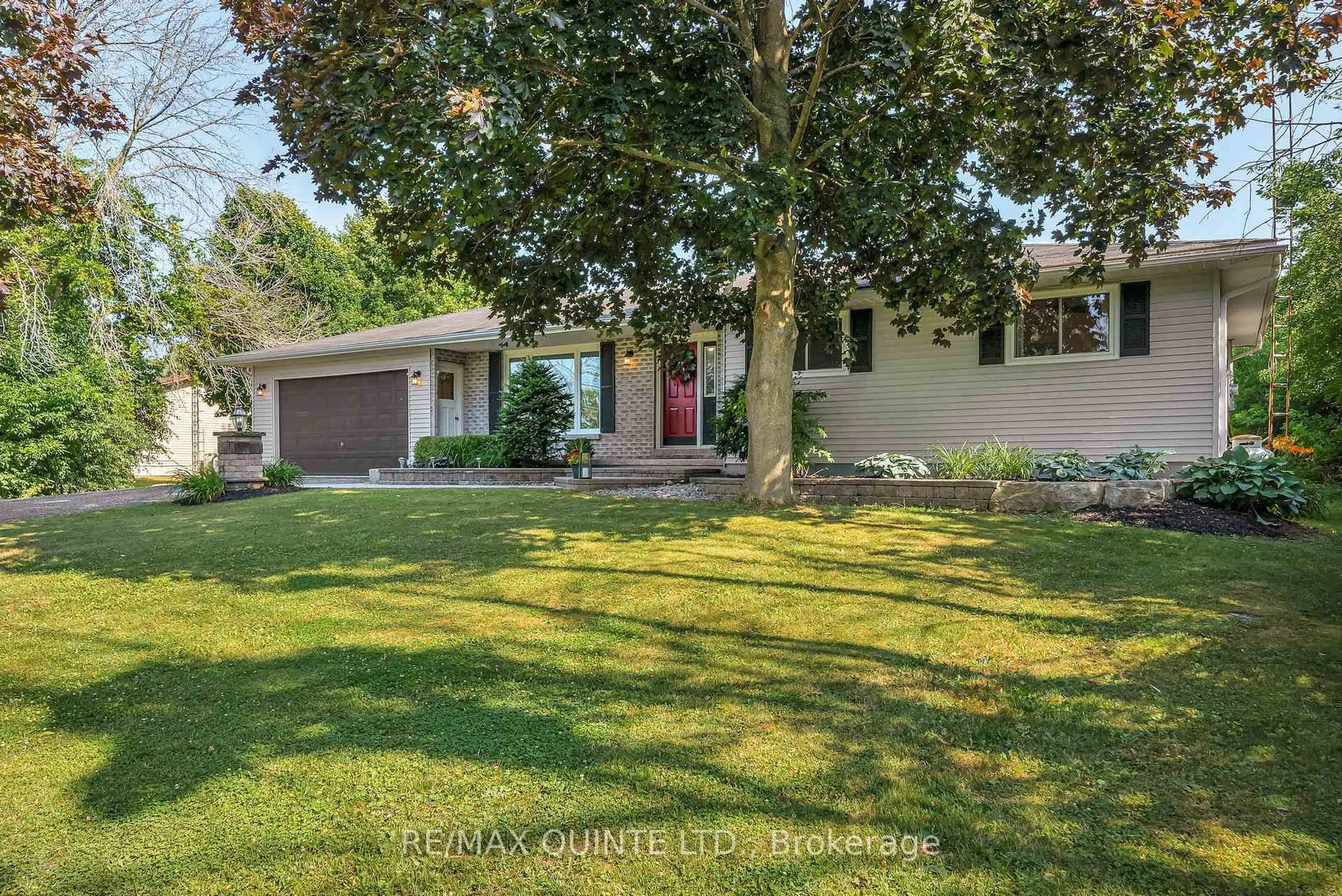 A pic from outside/outdoor area/front of a property/back of a property/a pic from drone, street for 758 Lazier Rd, Shannonville Ontario K0K 3A0