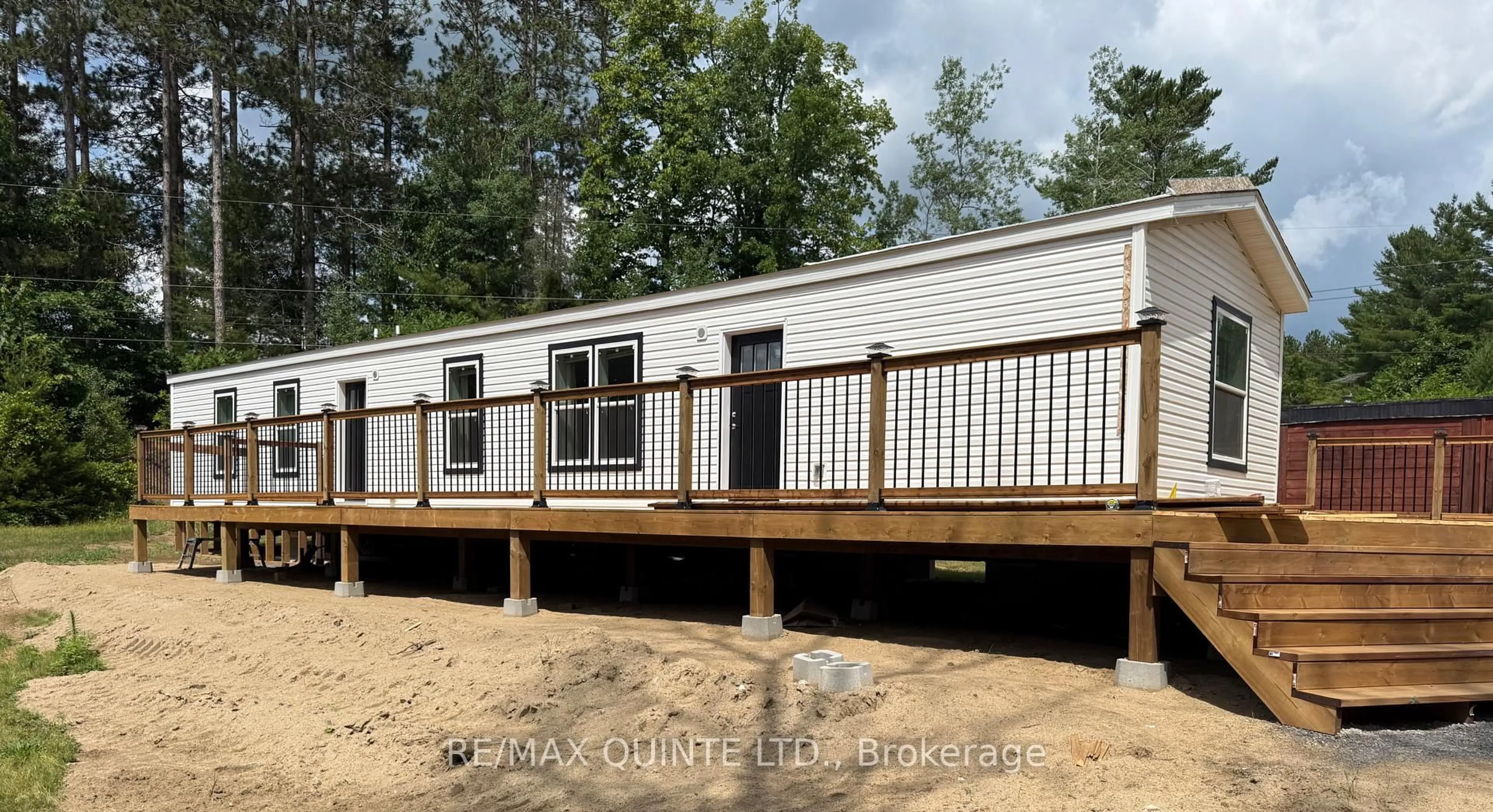 Home with vinyl exterior material, building for 32 Byers Lane, Tweed Ontario K0K 3J0