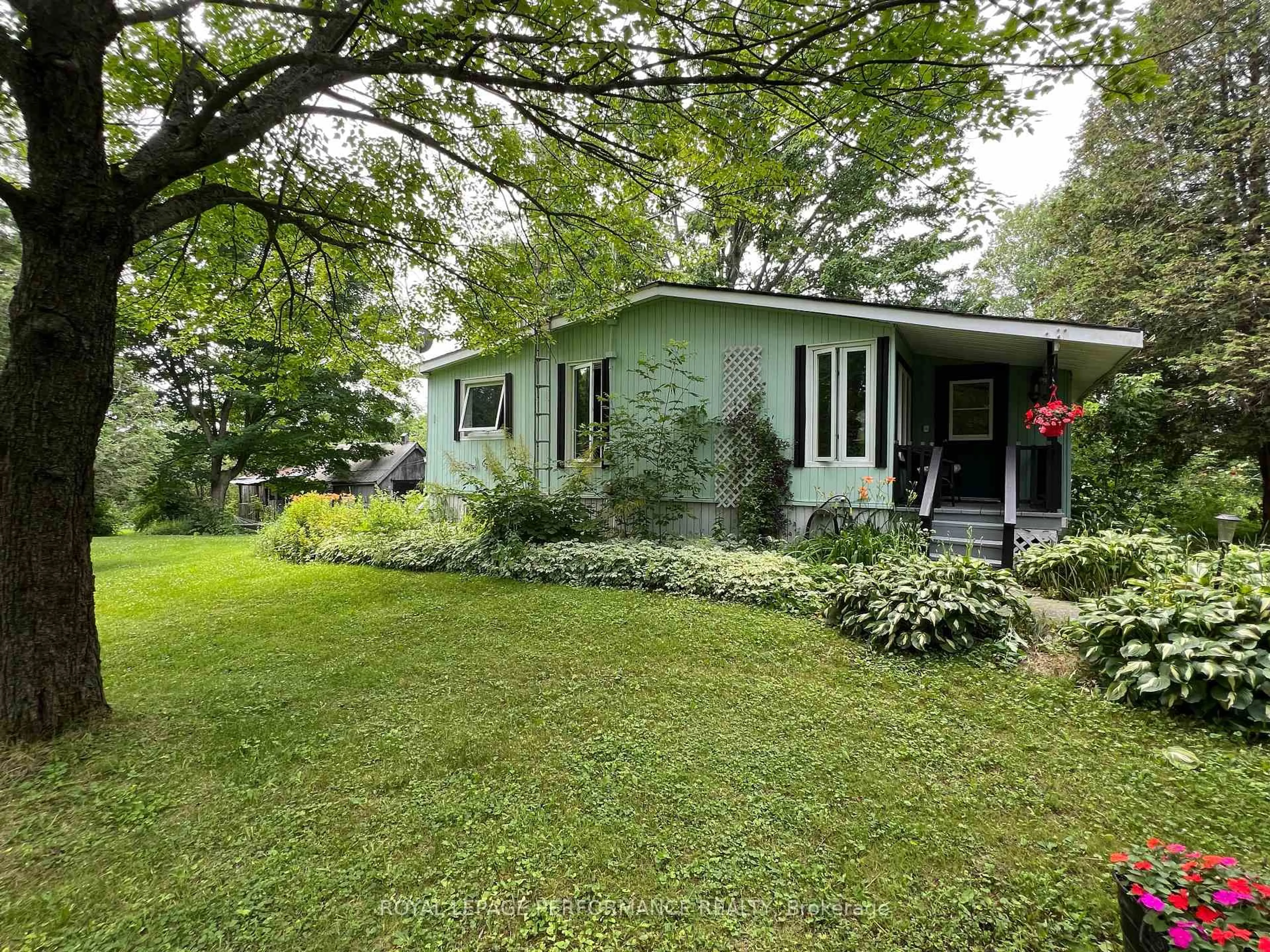 A pic from outside/outdoor area/front of a property/back of a property/a pic from drone, unknown for 20156 Beaupre Rd, South Glengarry Ontario K0C 1L0