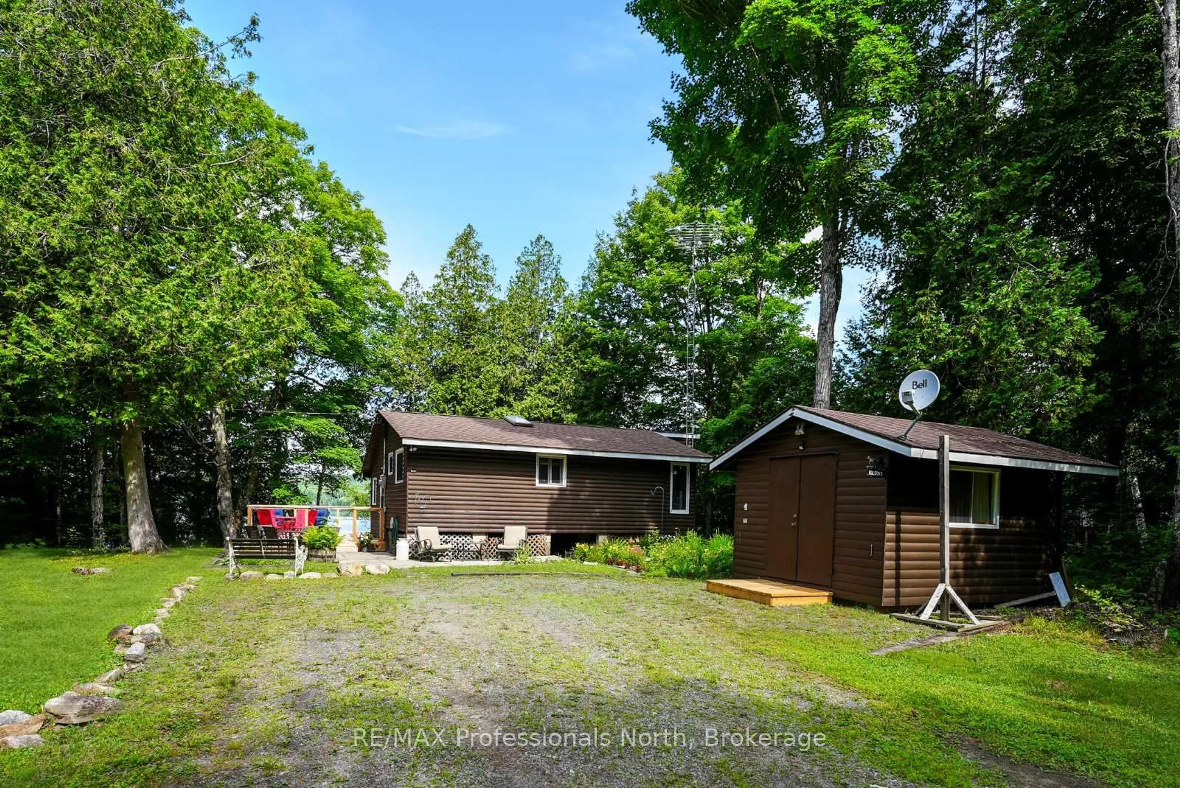 A pic from outside/outdoor area/front of a property/back of a property/a pic from drone, unknown for 1144 Fry Lane, Algonquin Highlands Ontario K0M 1S0