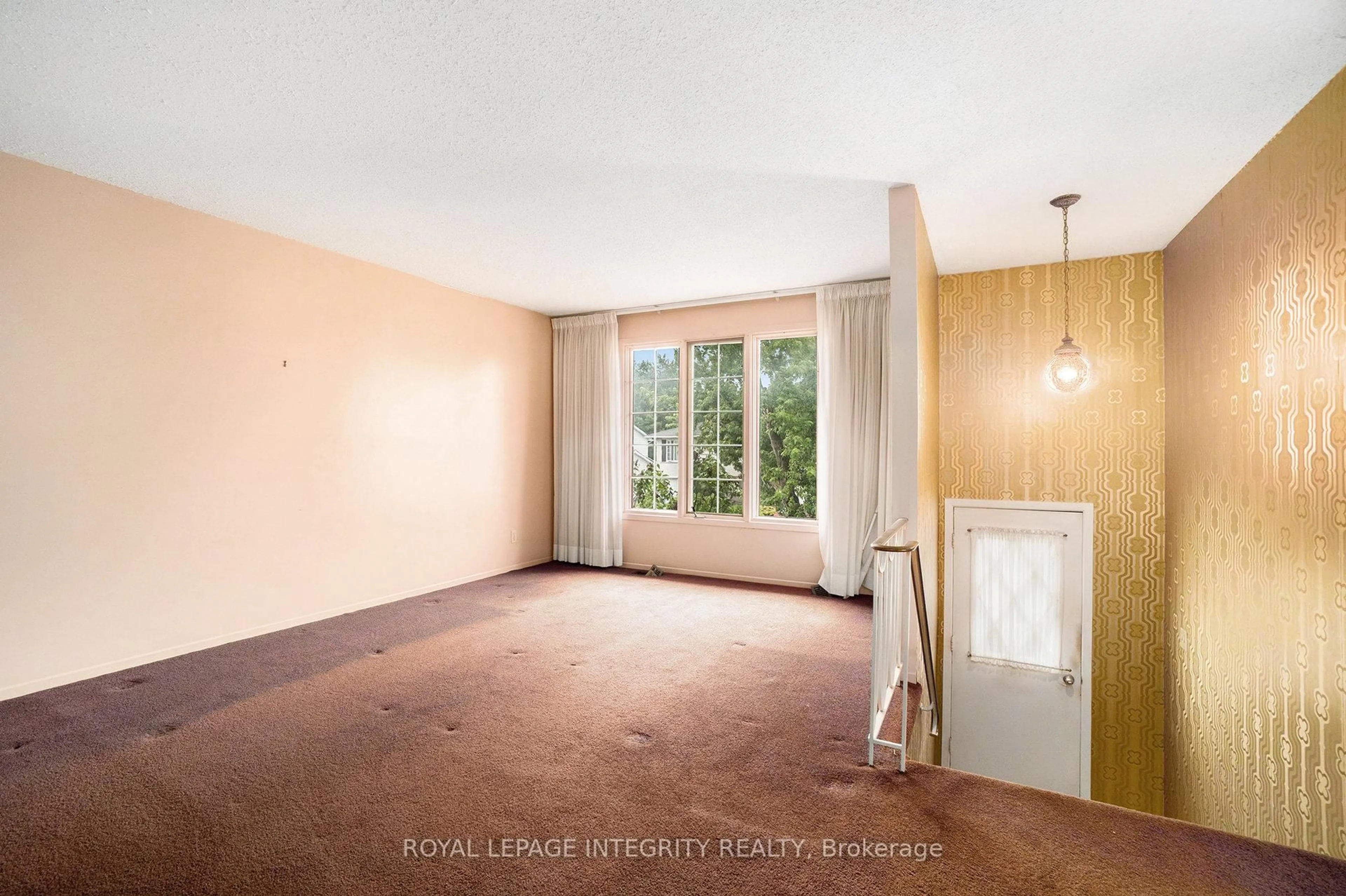 A pic of a room for 20 Bentworth Cres, Ottawa Ontario K2G 3X2