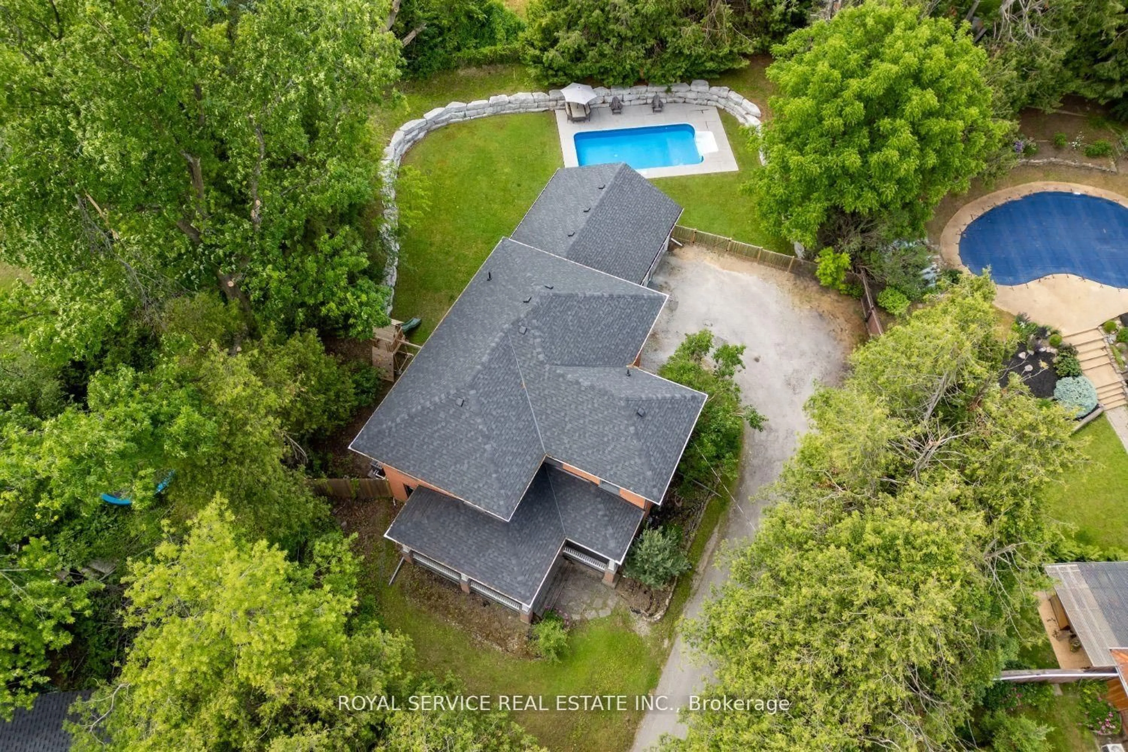 A pic from outside/outdoor area/front of a property/back of a property/a pic from drone, water/lake/river/ocean view for 47 Kawartha Heights Blvd, Peterborough West Ontario K9J 1N5