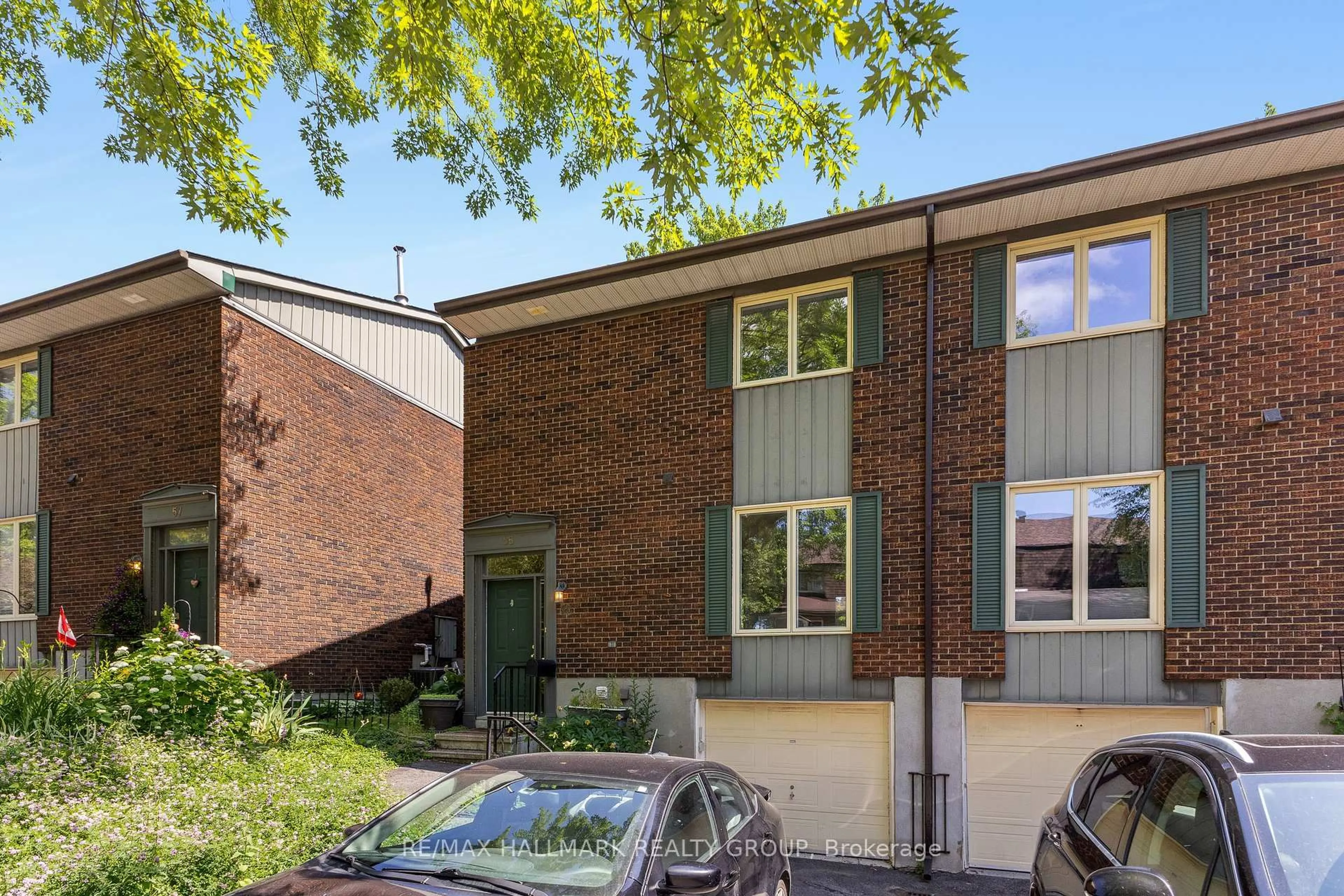 Home with brick exterior material, street for 55 River Garden Private, Ottawa Ontario K1V 1M8