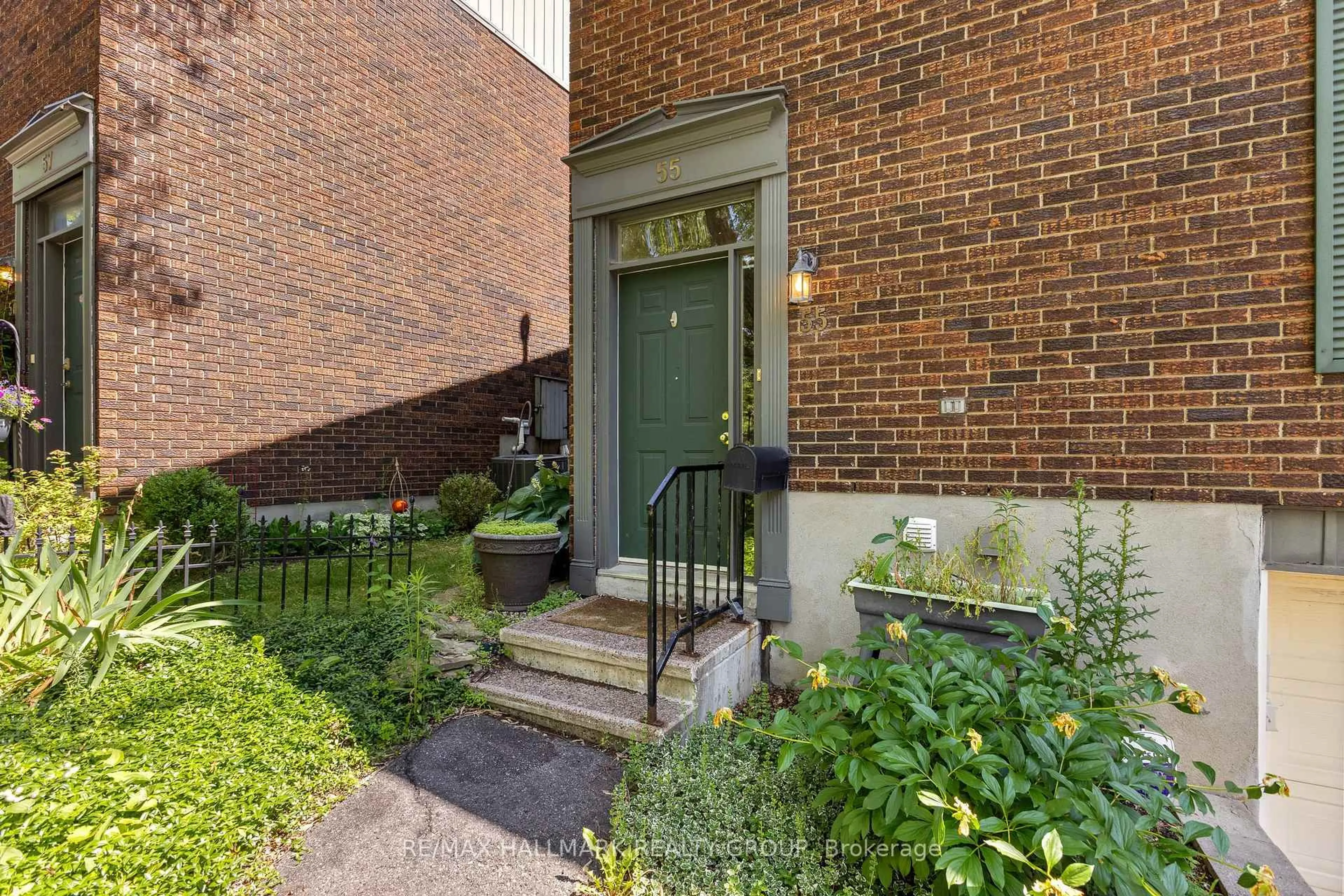 Unknown for 55 River Garden Private, Ottawa Ontario K1V 1M8