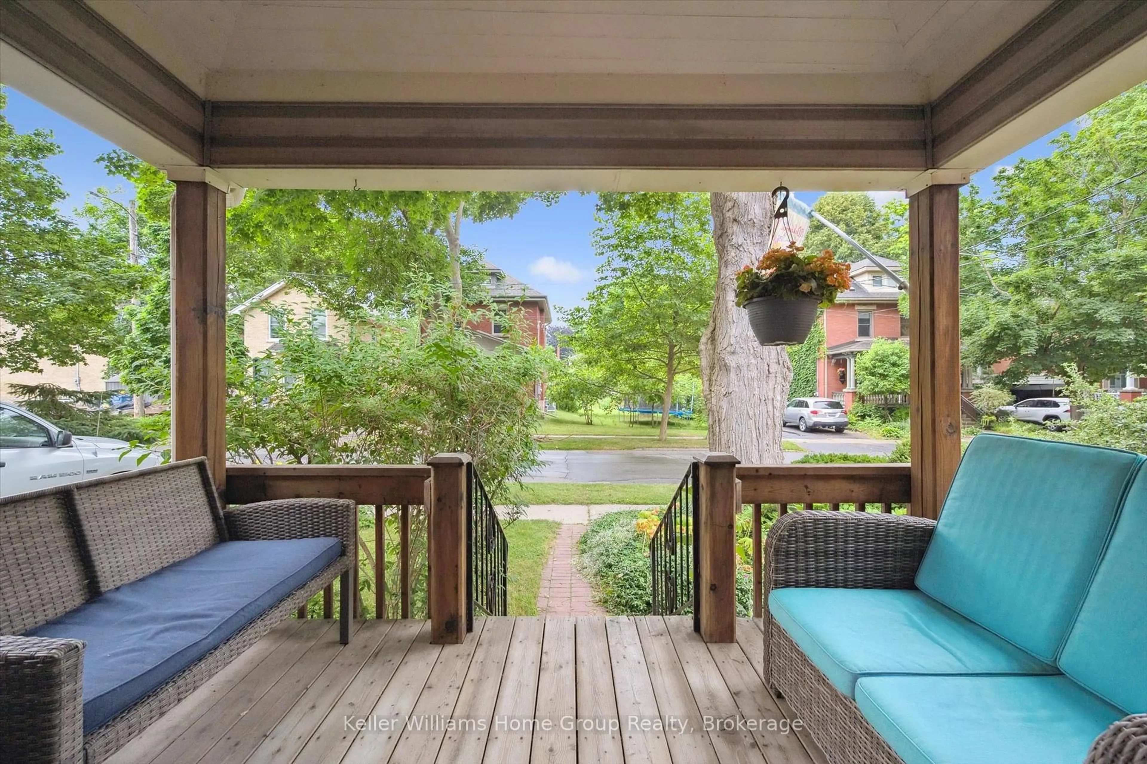 Patio, water/lake/river/ocean view for 15 Tiffany St, Guelph Ontario N1H 1X9