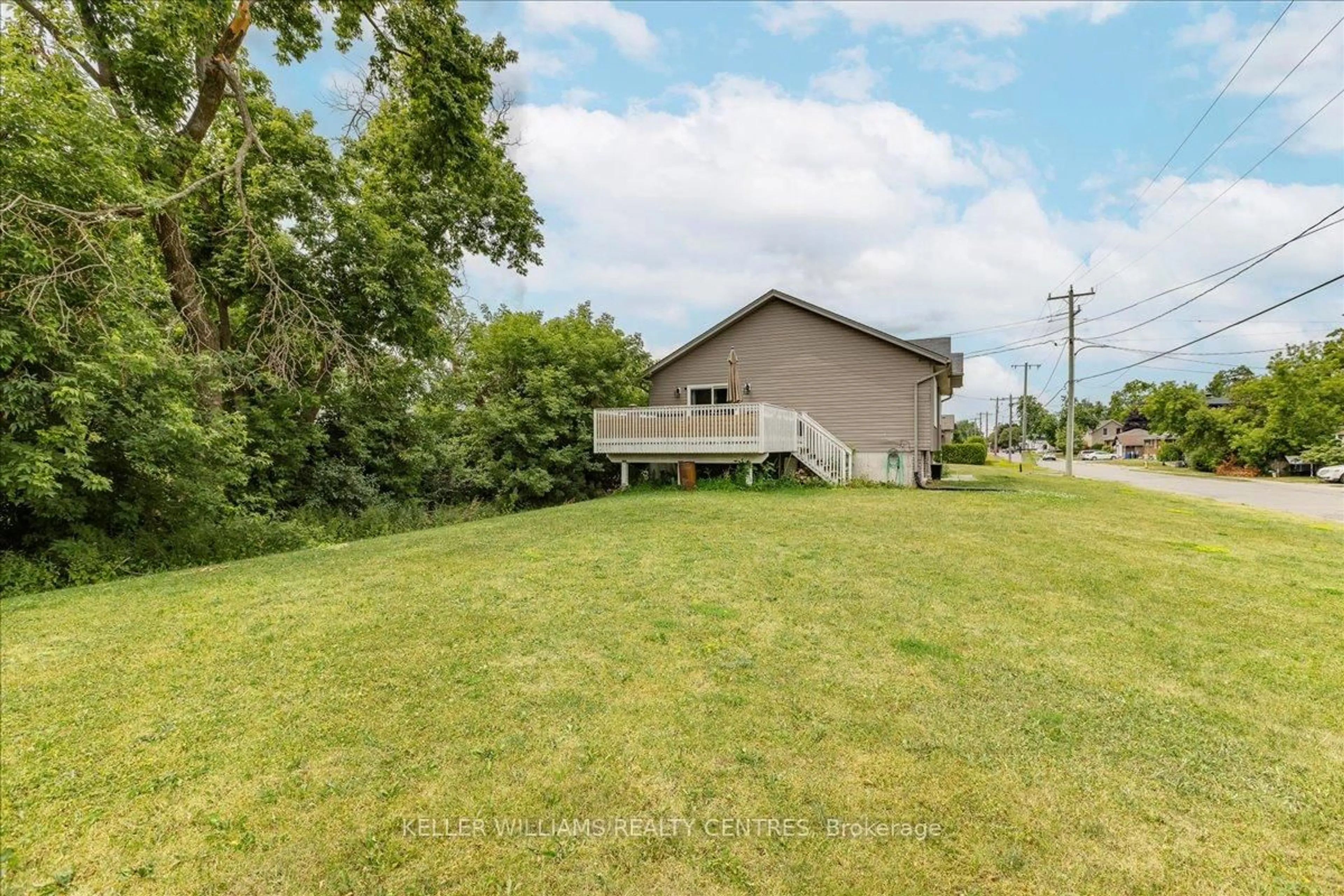 A pic from outside/outdoor area/front of a property/back of a property/a pic from drone, water/lake/river/ocean view for 31 DURHAM St, Kawartha Lakes Ontario K9V 1W9