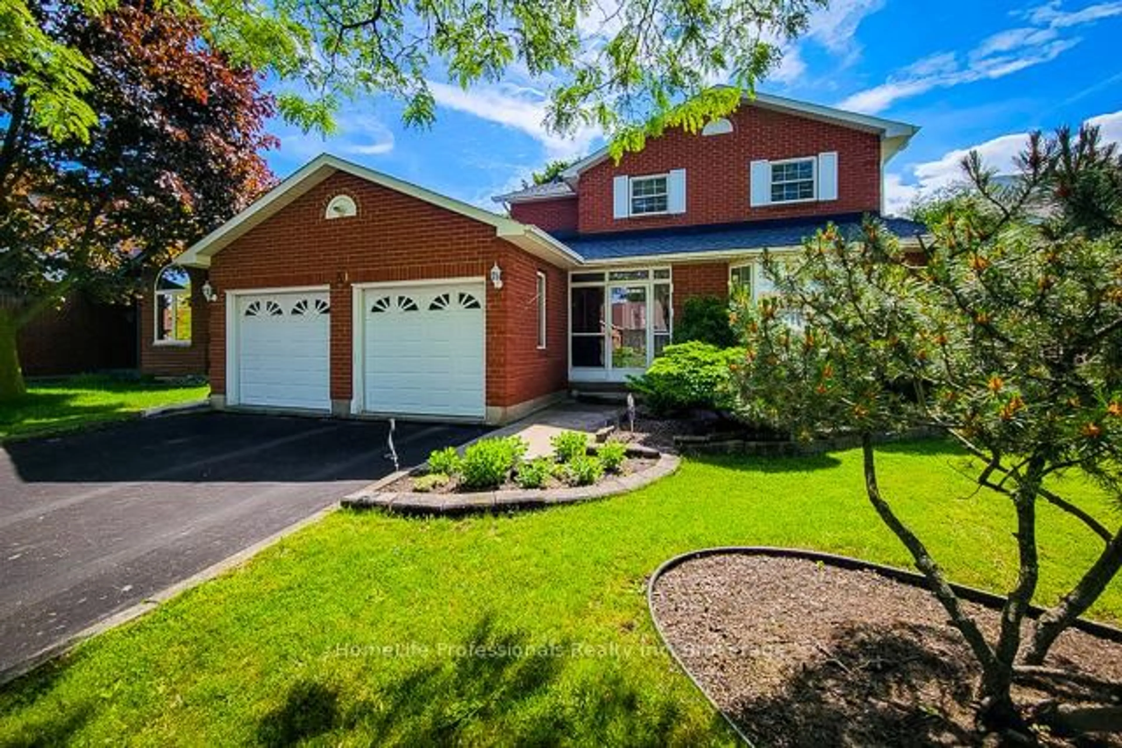 Unknown for 251 Alderlea Ave, Hamilton Ontario L0R 1W0