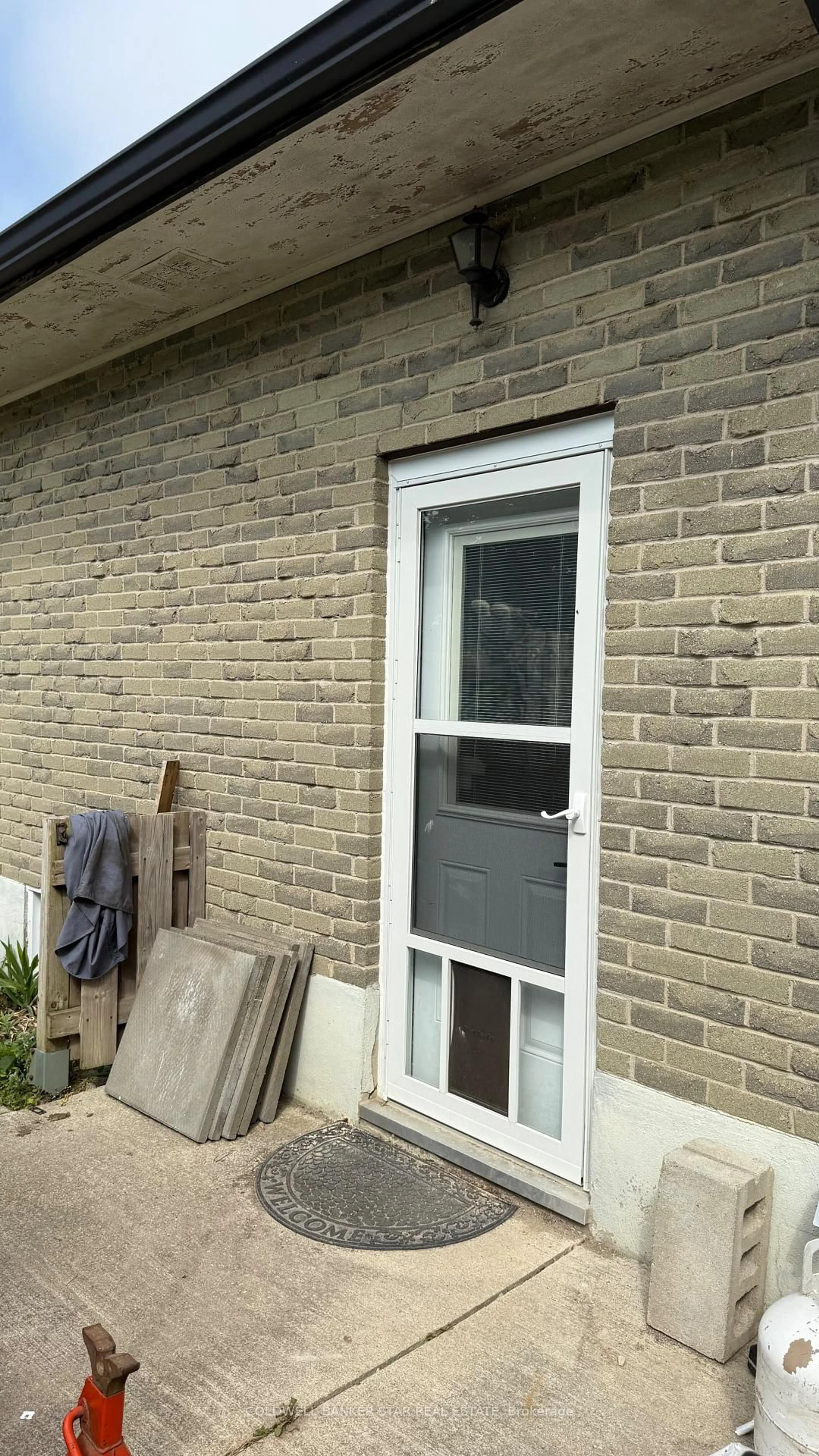 Home with brick exterior material, building for 109 A Victoria St, Southwest Middlesex Ontario N0L 1M0