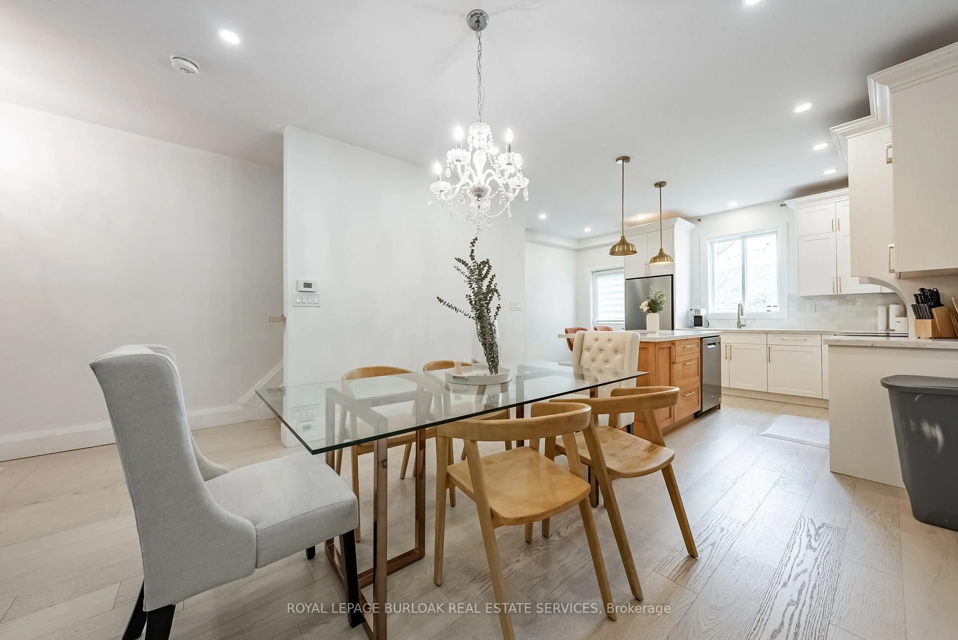 Dining room, wood/laminate floor for 302 Dunsmure Rd, Hamilton Ontario L8M 1T1