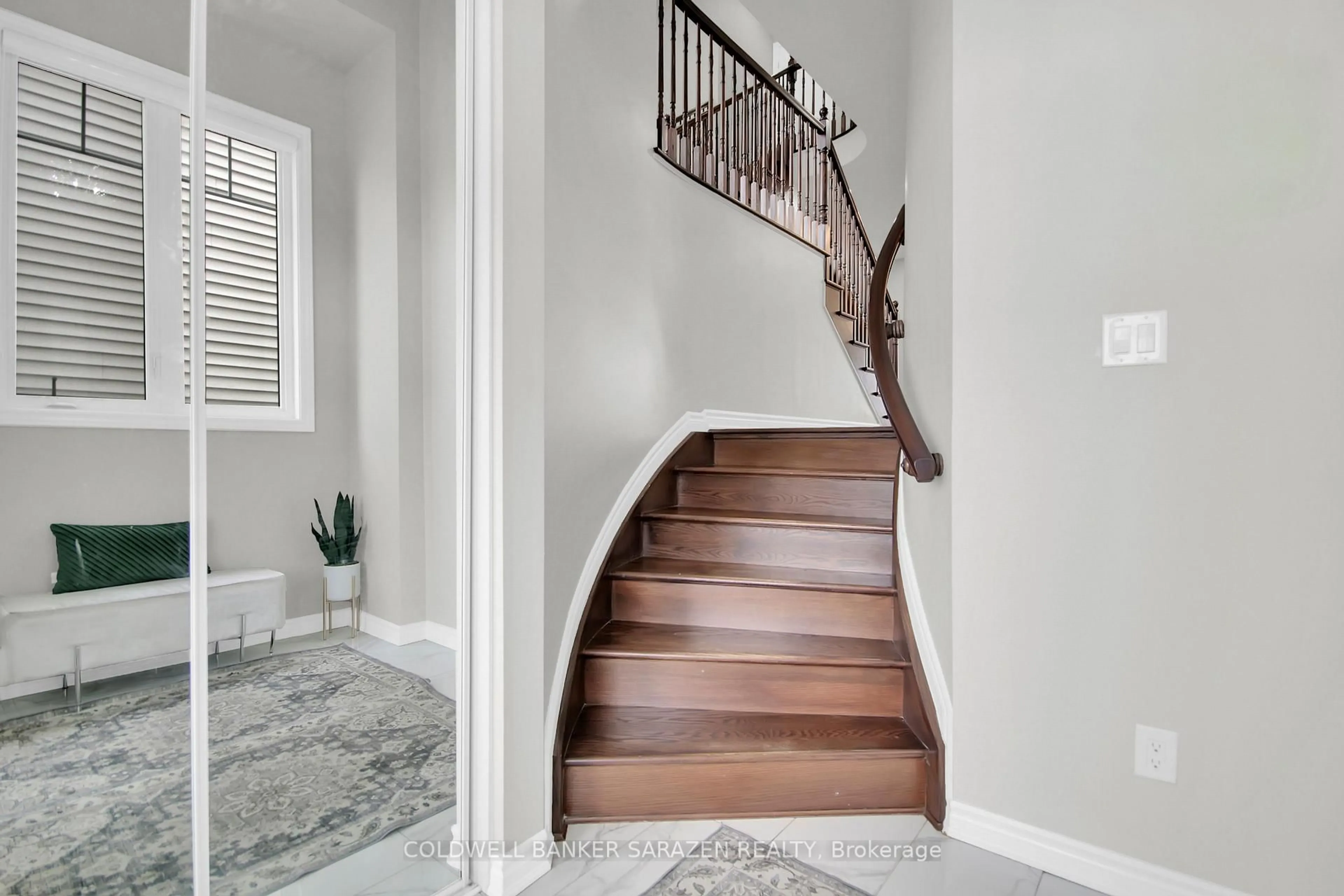 Stairs for 4776 Abbott St, Ottawa Ontario K2V 0L4