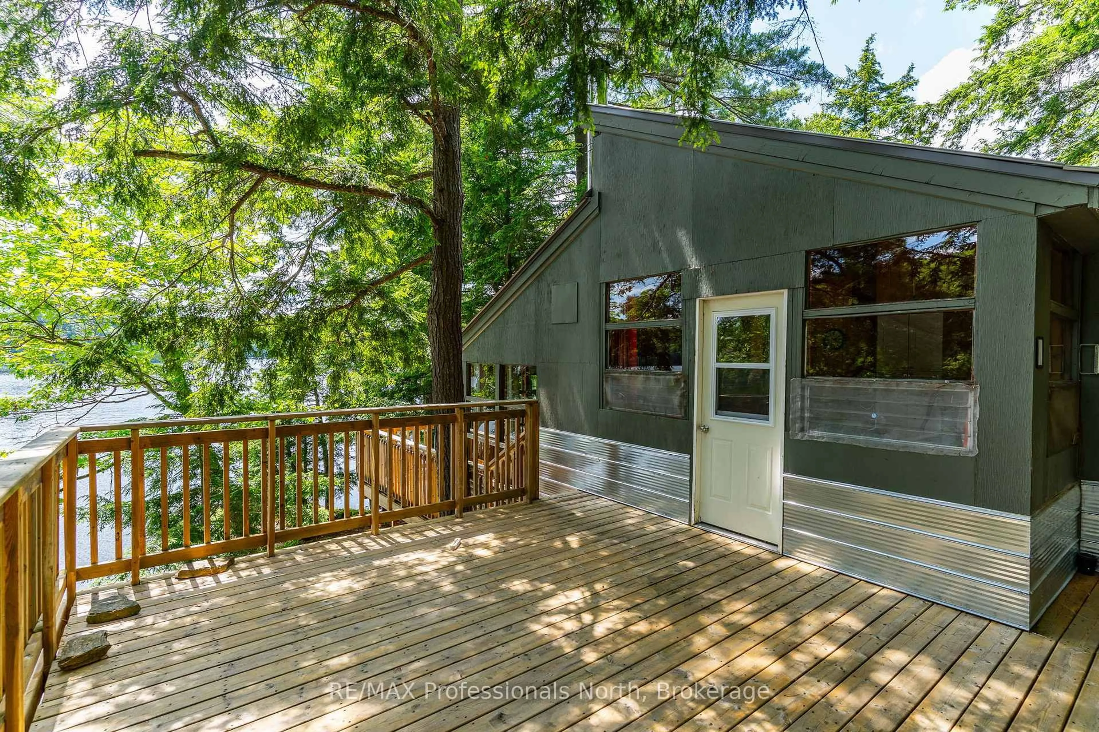 Patio, water/lake/river/ocean view for 53437 Big Hawk Lake, Algonquin Highlands Ontario K0M 1S0