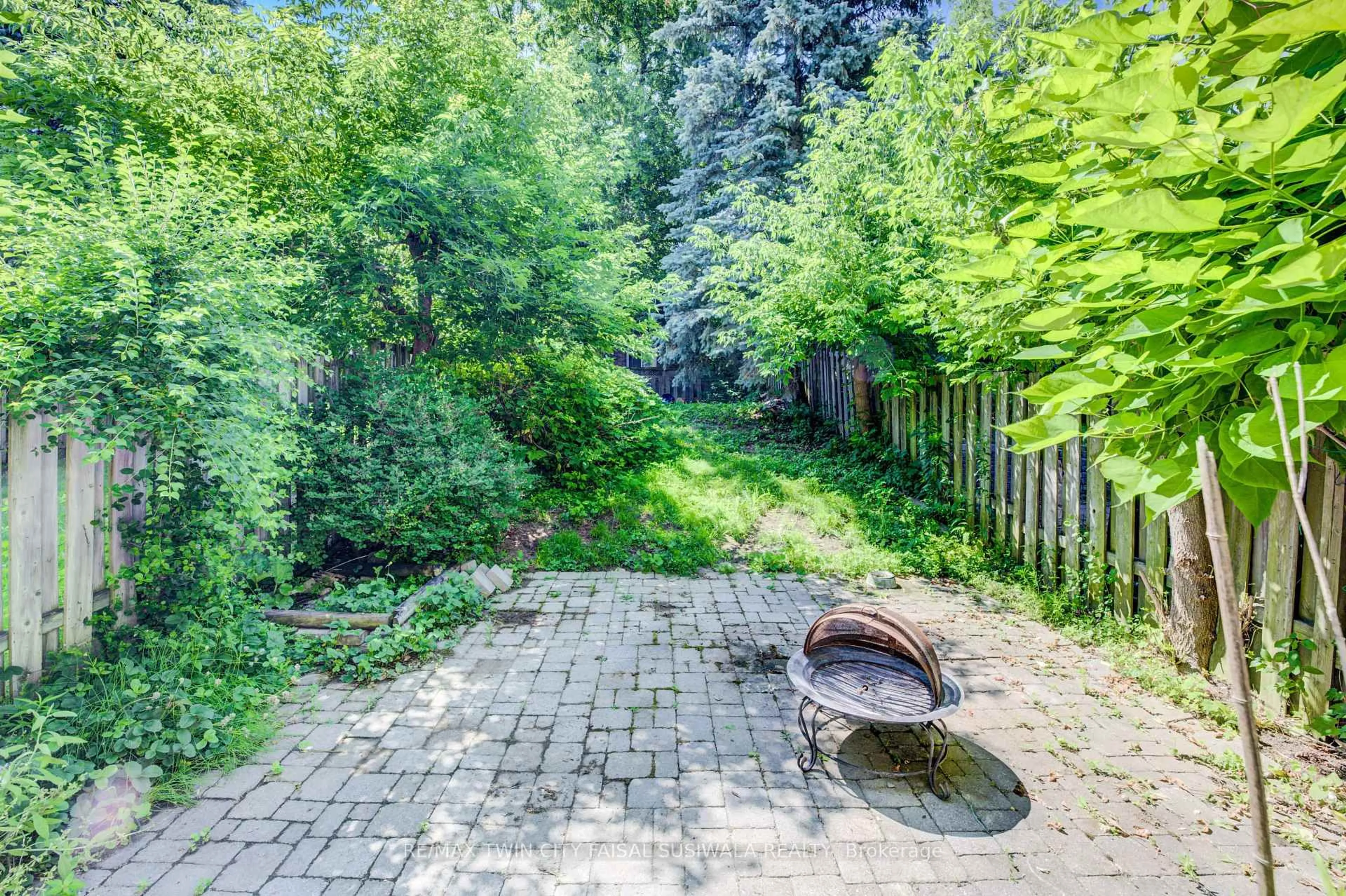 Patio, forest/trees view for 303 Clyde Rd, Cambridge Ontario N1R 1L5