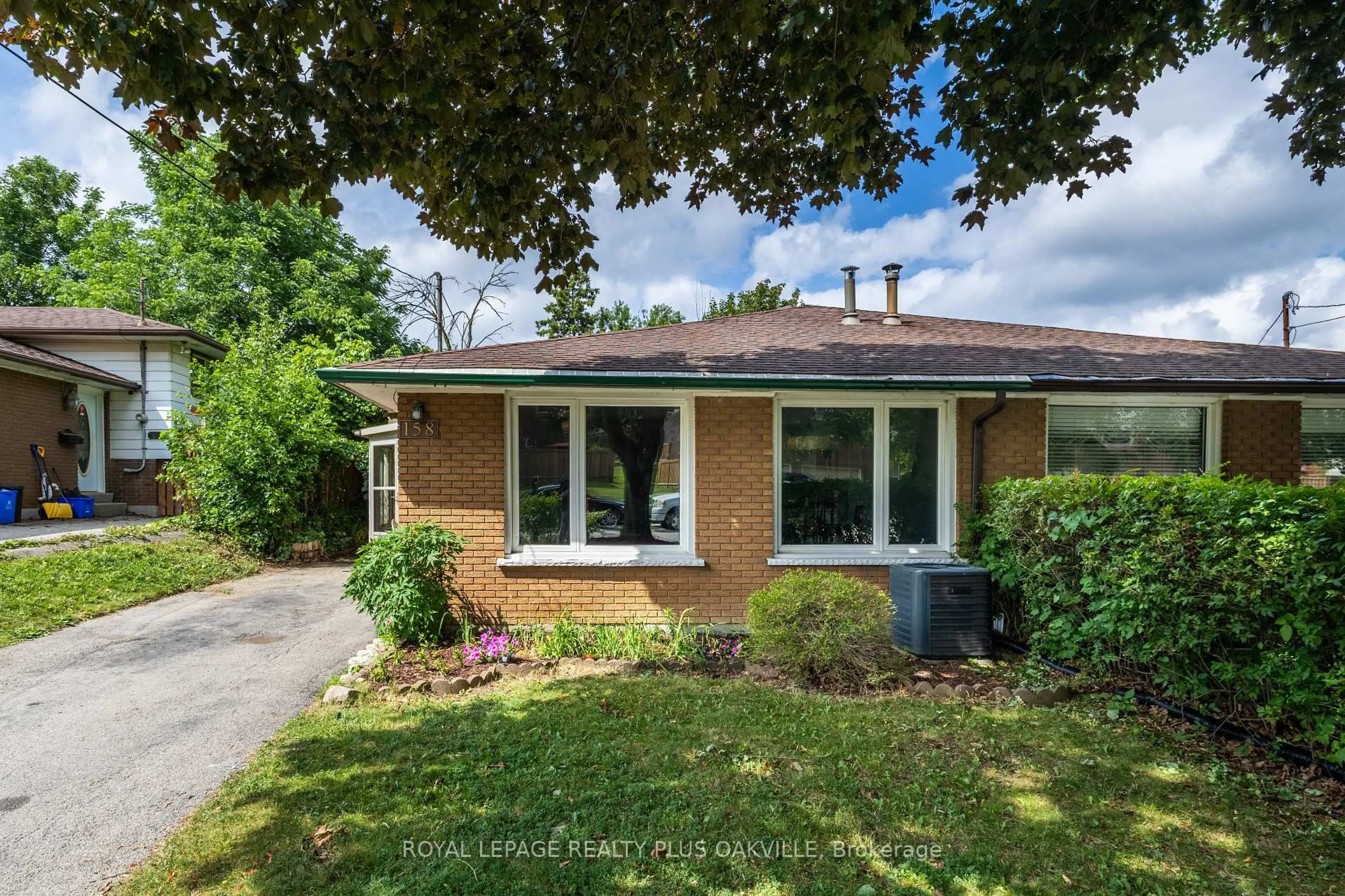 Home with brick exterior material, street for 158 Bonaventure Dr, Hamilton Ontario L9C 4P9