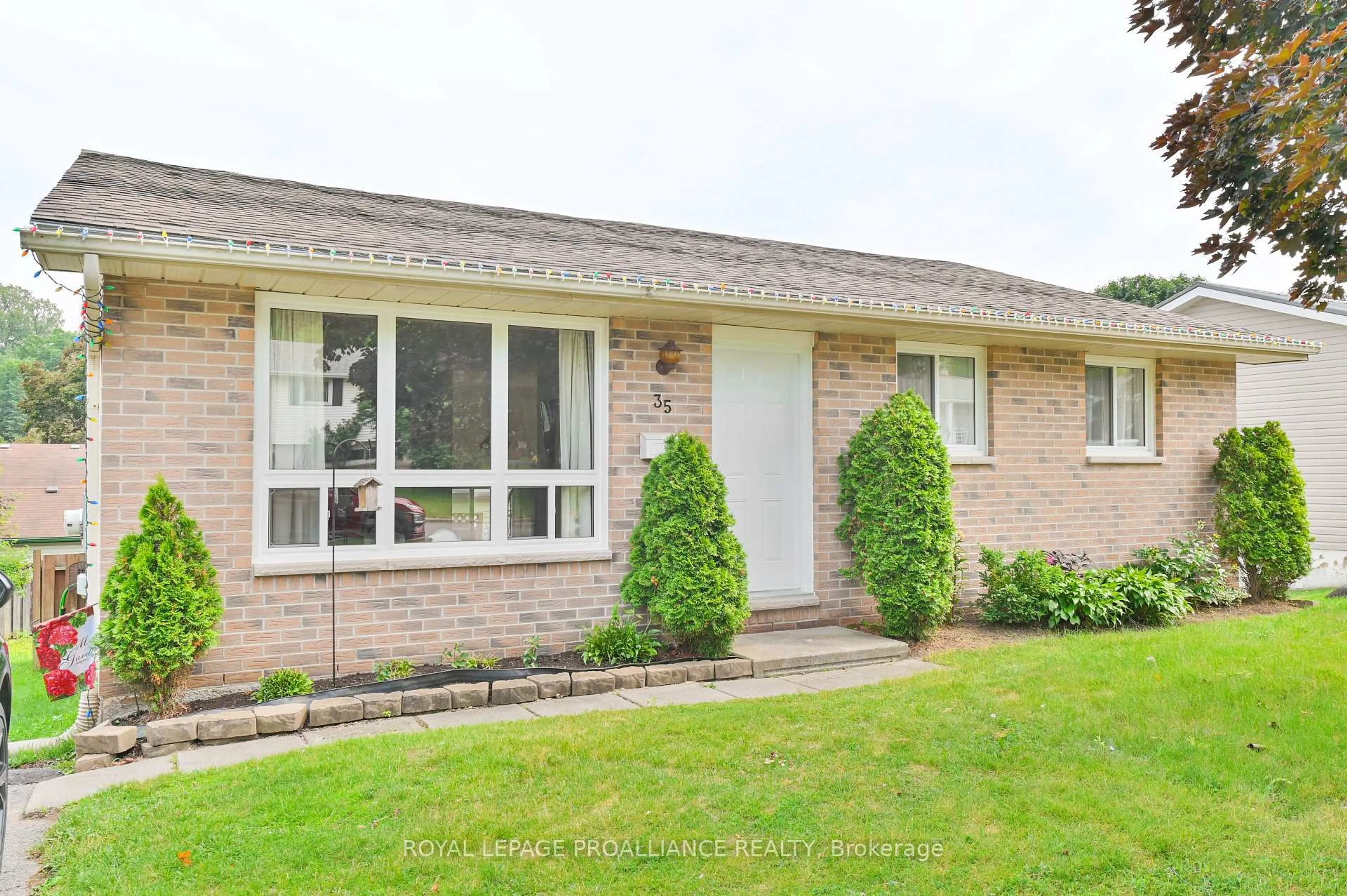 Home with brick exterior material, street for 35 Van Alstine Dr, Quinte West Ontario K8V 6K7