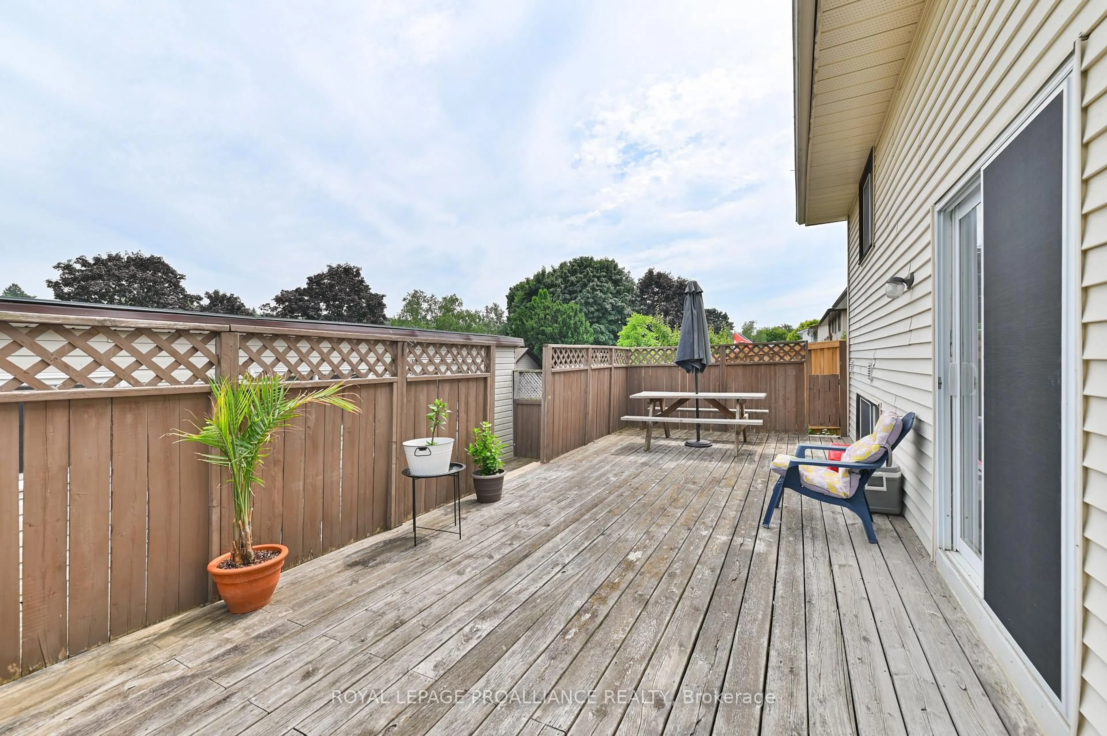 Patio, street for 35 Van Alstine Dr, Quinte West Ontario K8V 6K7