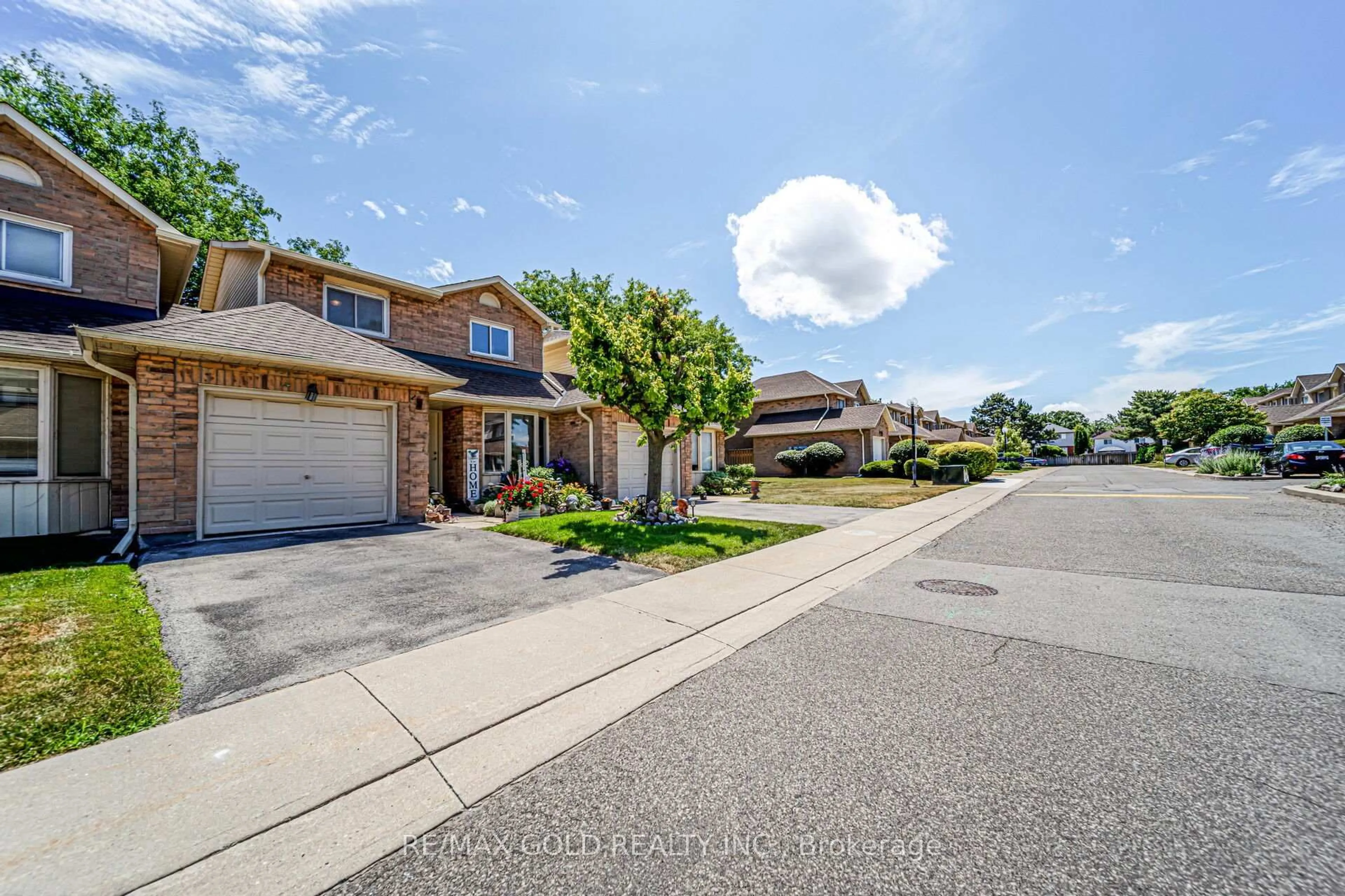 A pic from outside/outdoor area/front of a property/back of a property/a pic from drone, street for 494 Barton St #8, Hamilton Ontario L8E 2L6