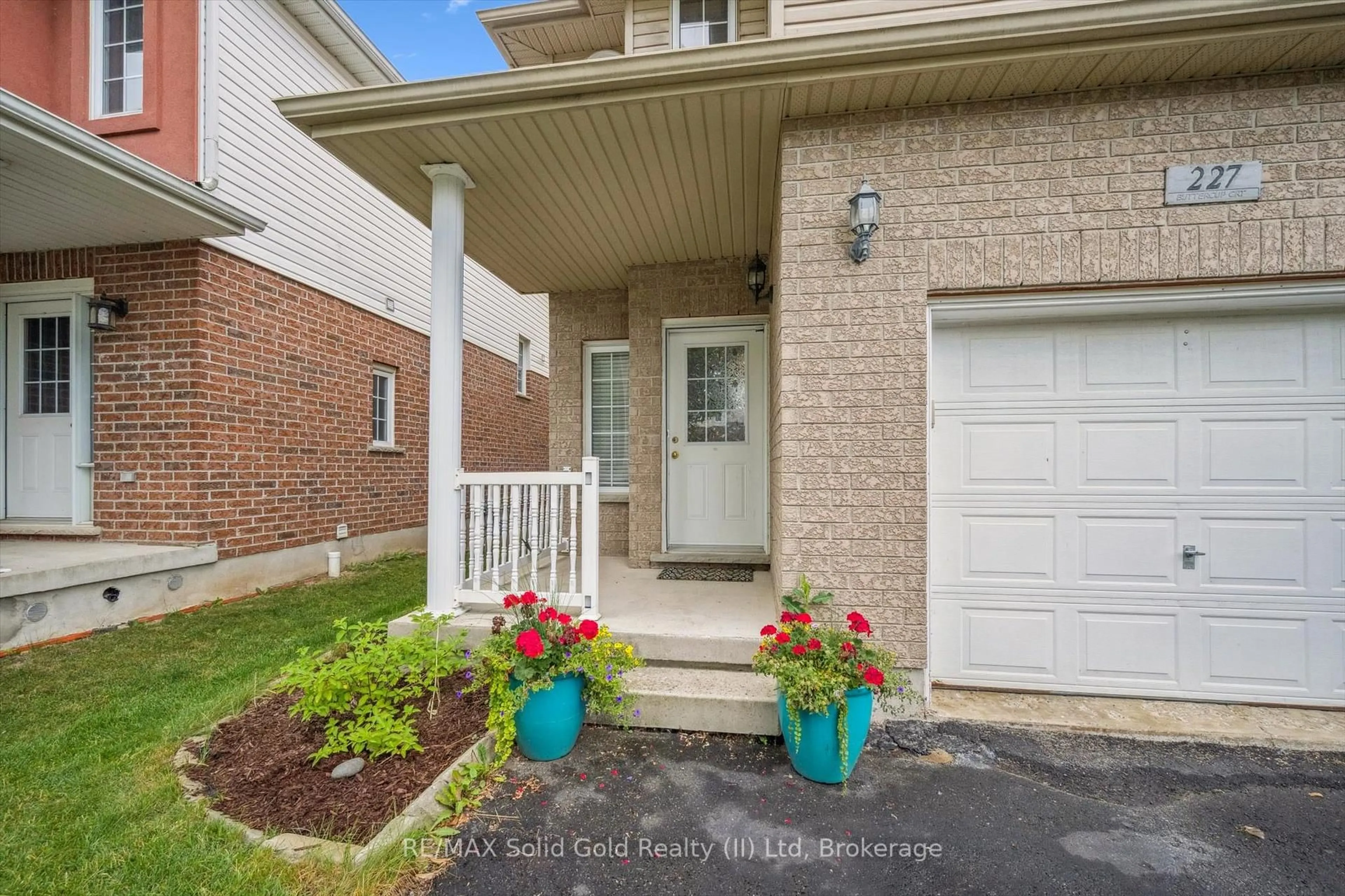 Unknown for 227 Buttercup Crt, Waterloo Ontario N2V 2W8