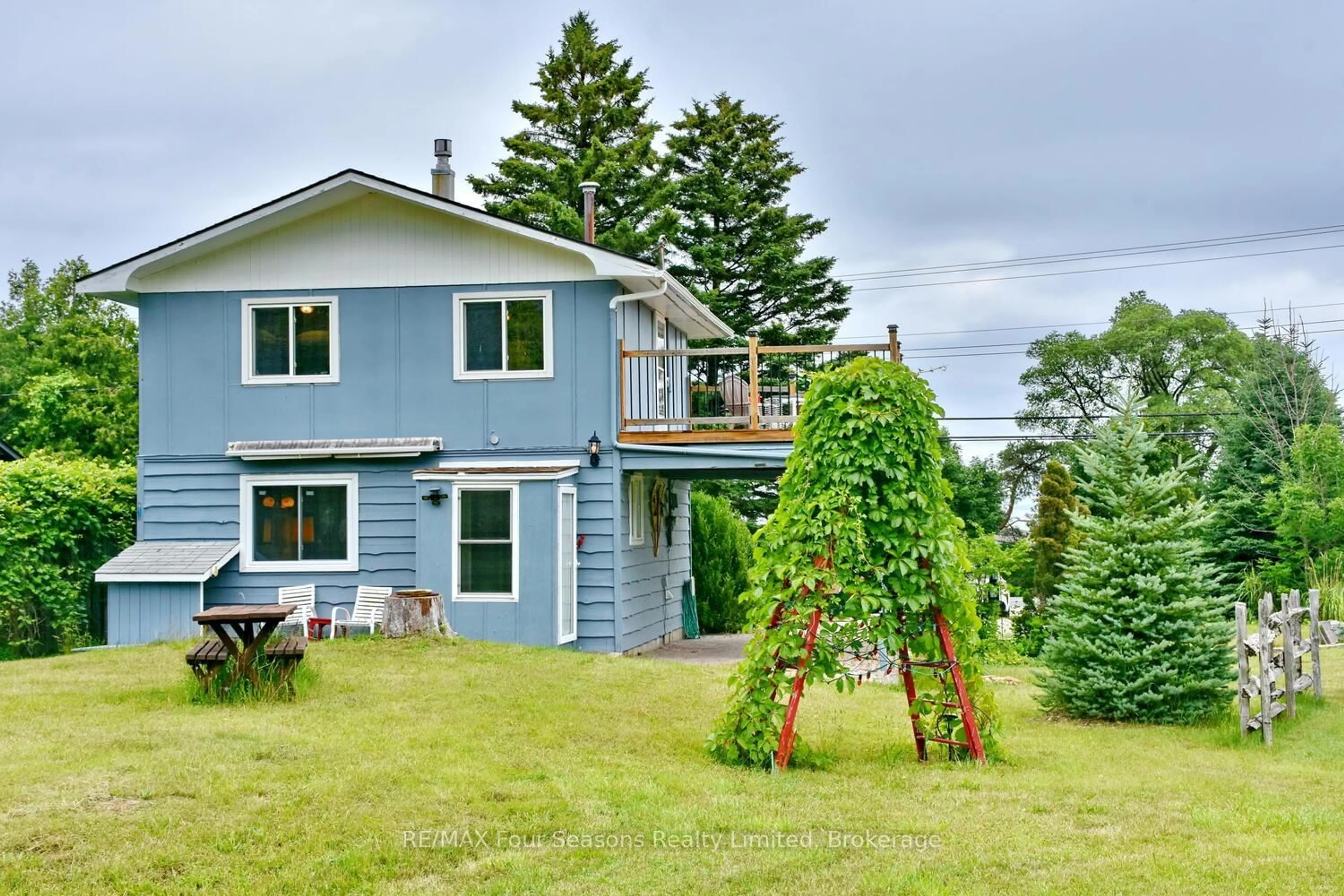 Patio, water/lake/river/ocean view for 209540 Highway 26, Blue Mountains Ontario L9Y 0T1