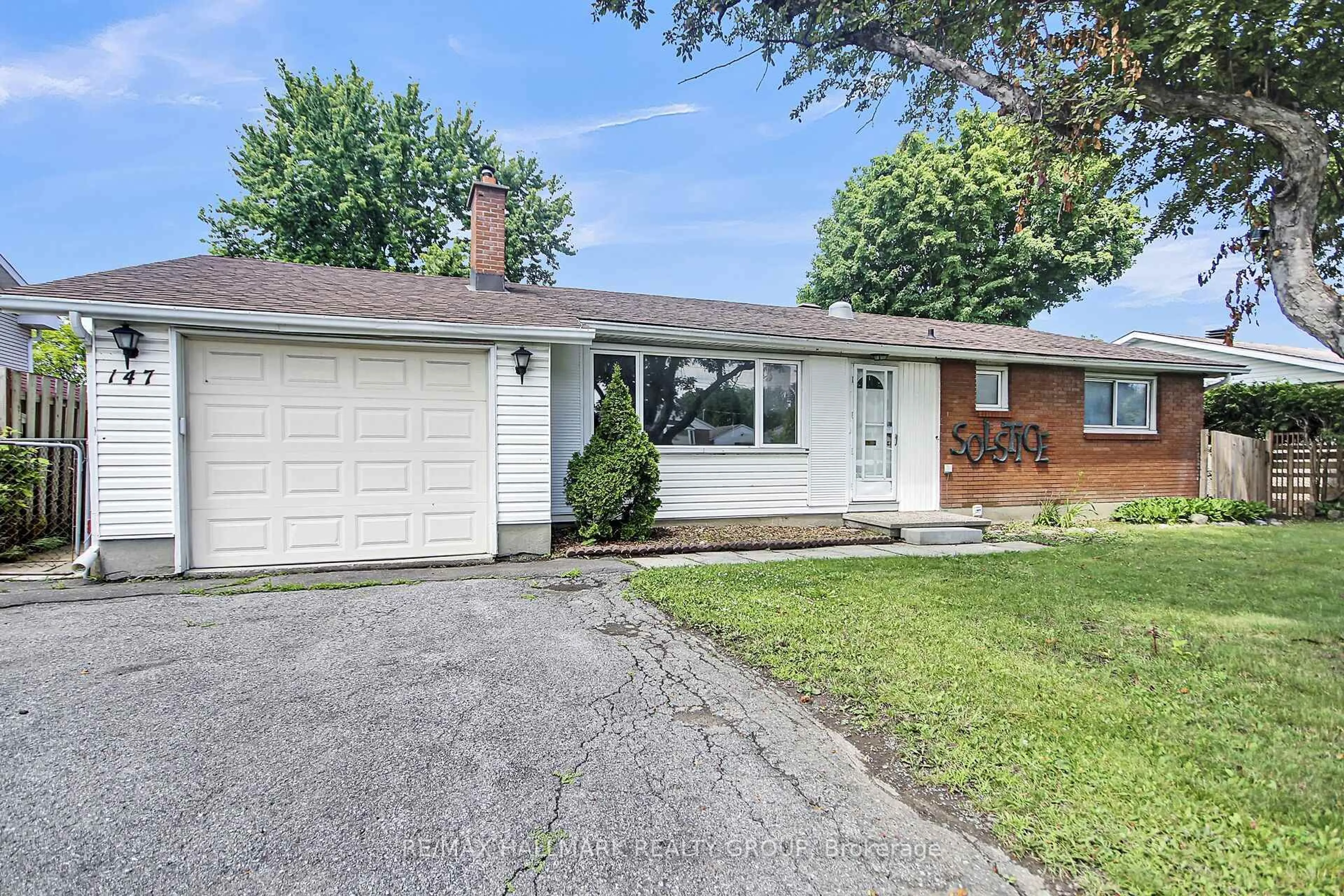 Unknown for 147 David Dr, Ottawa Ontario K2G 2N6