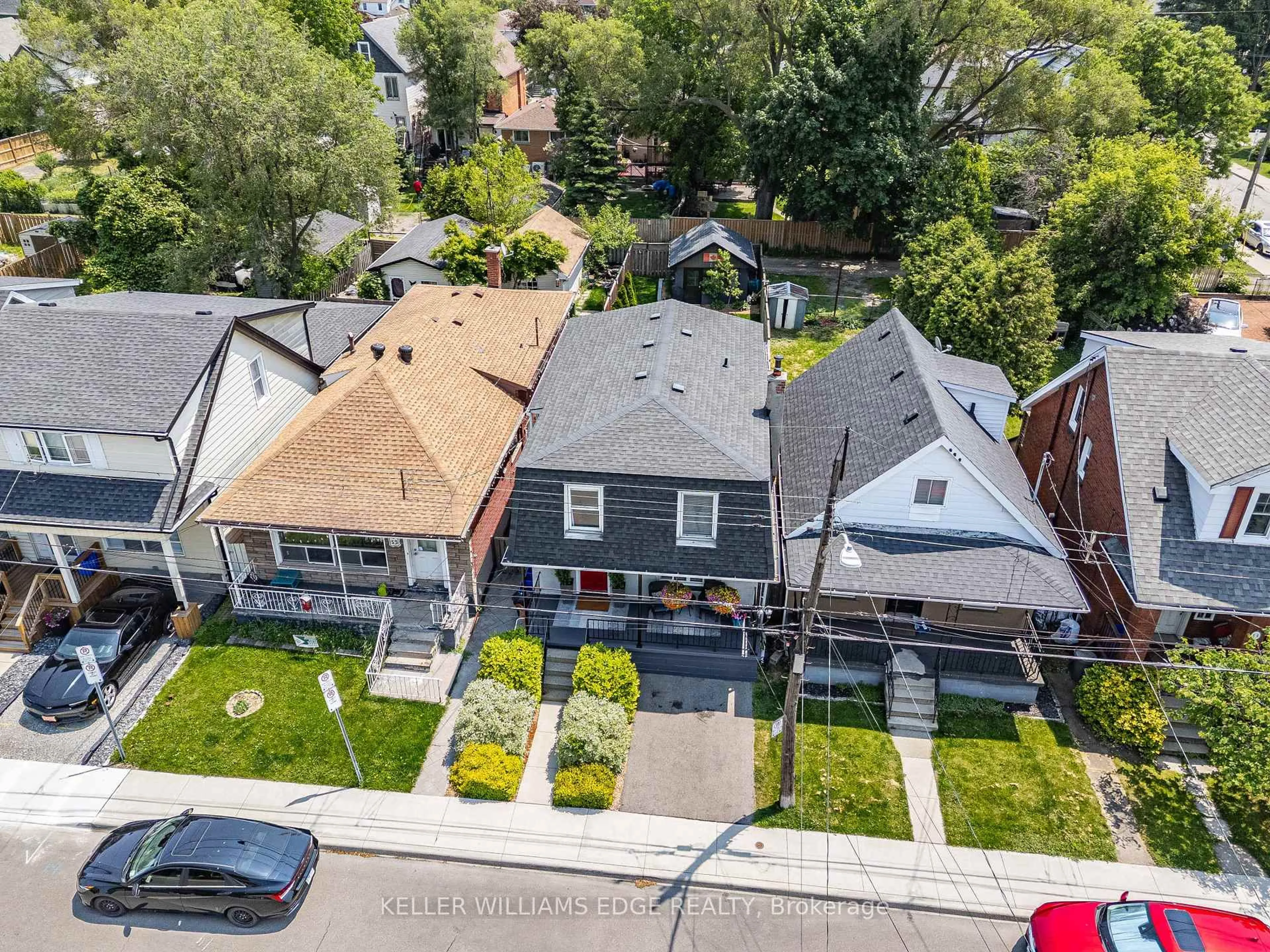 A pic from outside/outdoor area/front of a property/back of a property/a pic from drone, street for 55 East 22nd St, Hamilton Ontario L8V 2V4