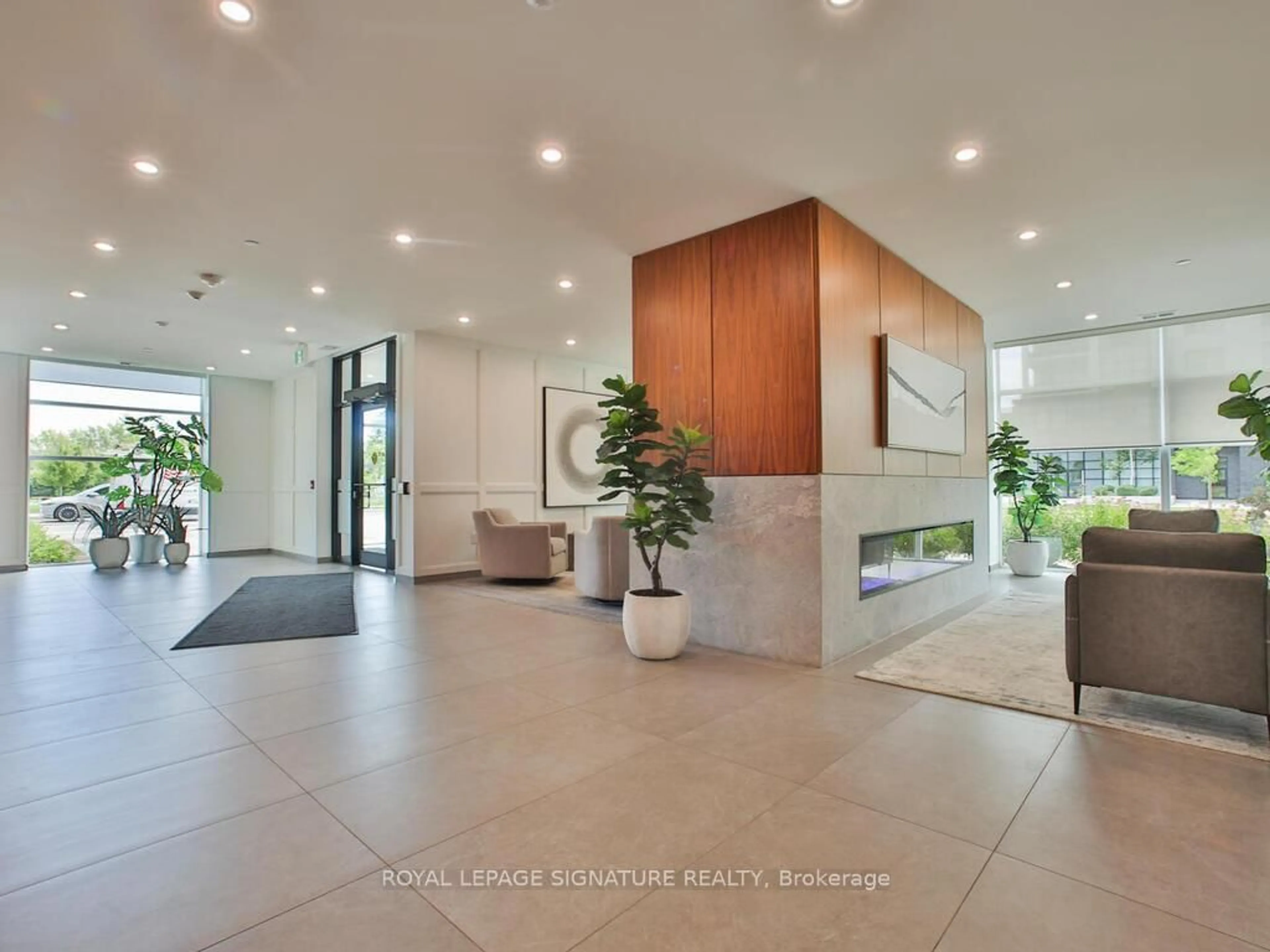 Indoor foyer for 1880 Gordon St #911, Guelph Ontario N1P 1C5