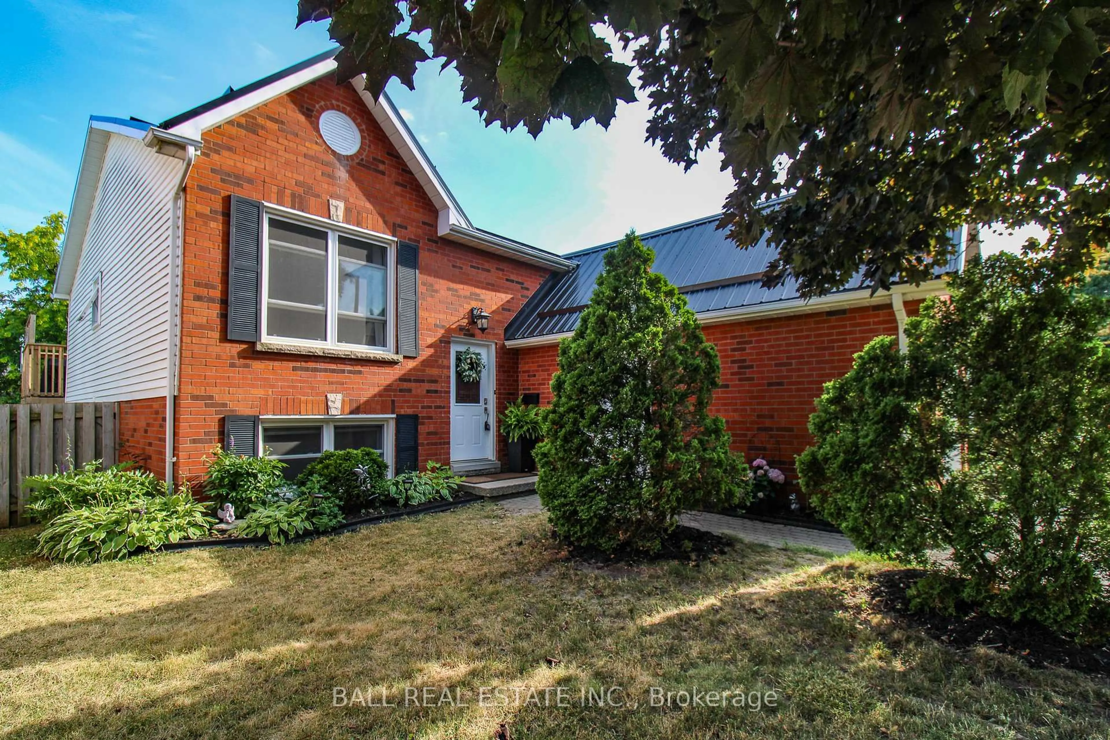 Home with brick exterior material, street for 595 Westman Ave, Peterborough West Ontario K9K 2H3