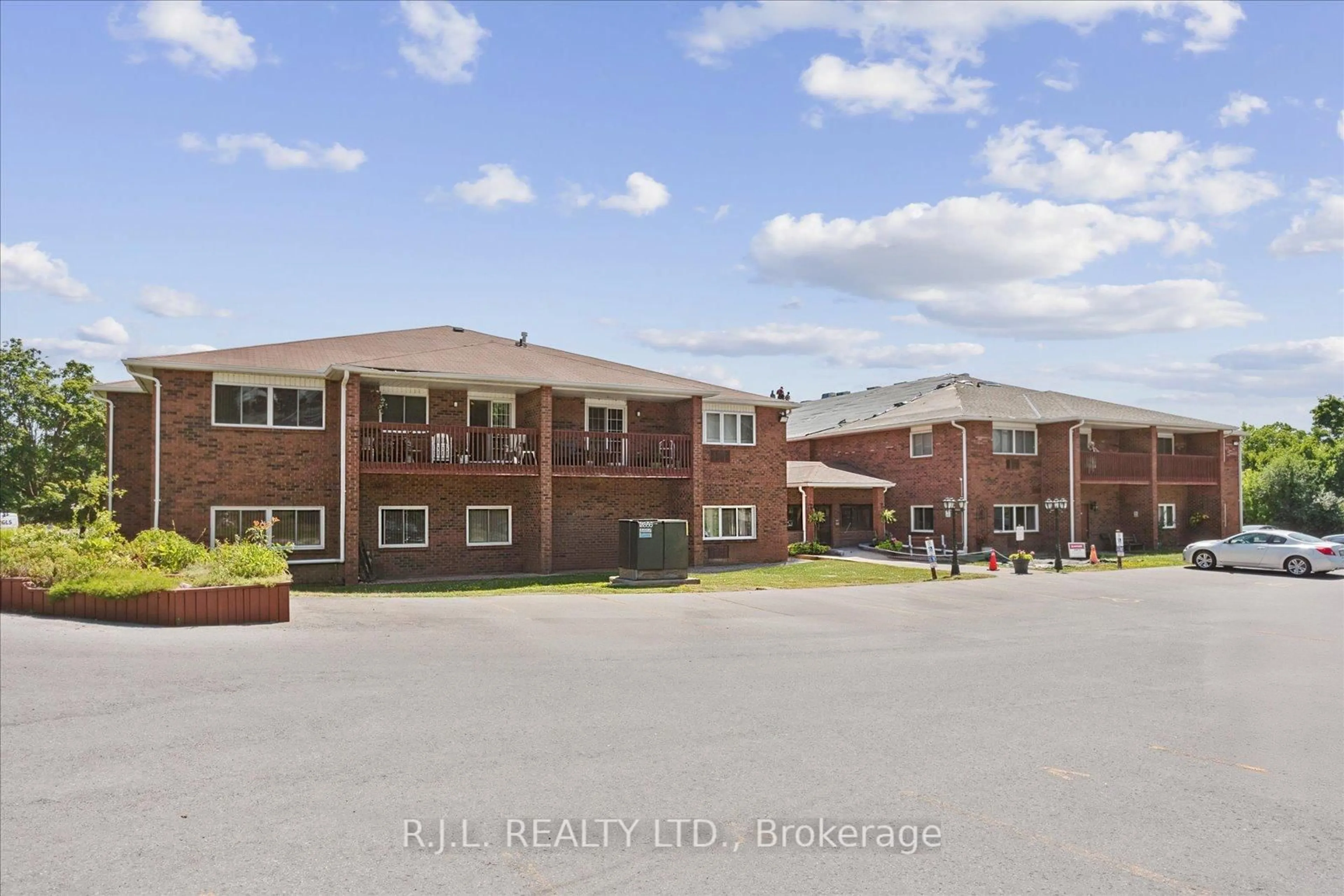 Patio, unknown for 475 Parkhill Rd #101, Peterborough Central Ontario K9H 7M5