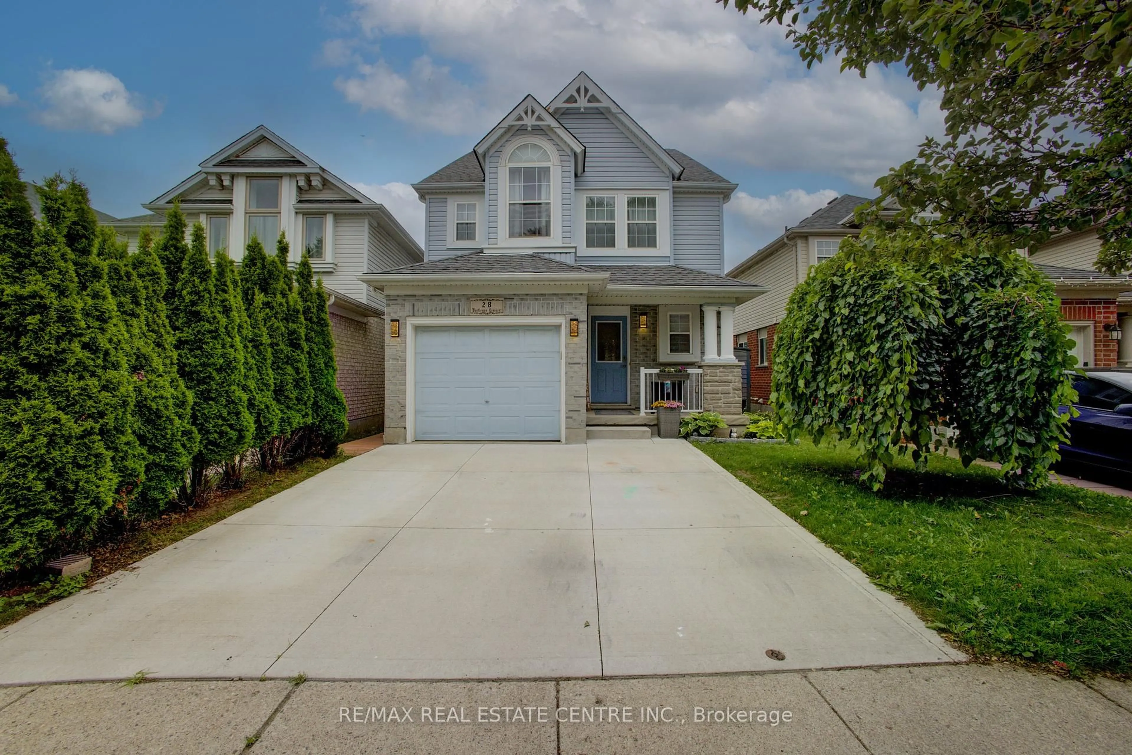 Home with vinyl exterior material, street for 28 Bartleman Cres, Cambridge Ontario N3C 4L5