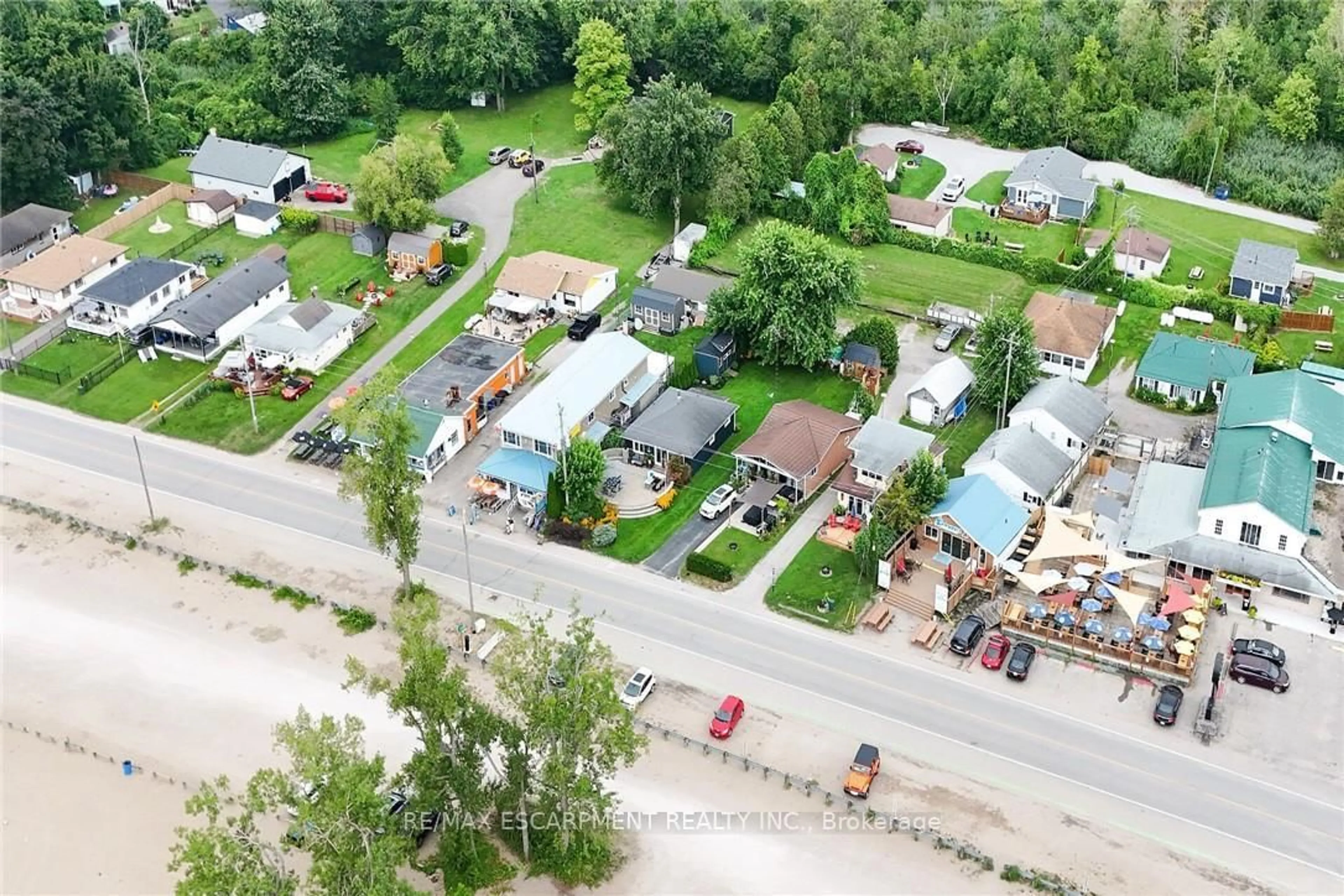 A pic from outside/outdoor area/front of a property/back of a property/a pic from drone, street for 99 Cedar Dr, Norfolk Ontario N0E 1T0
