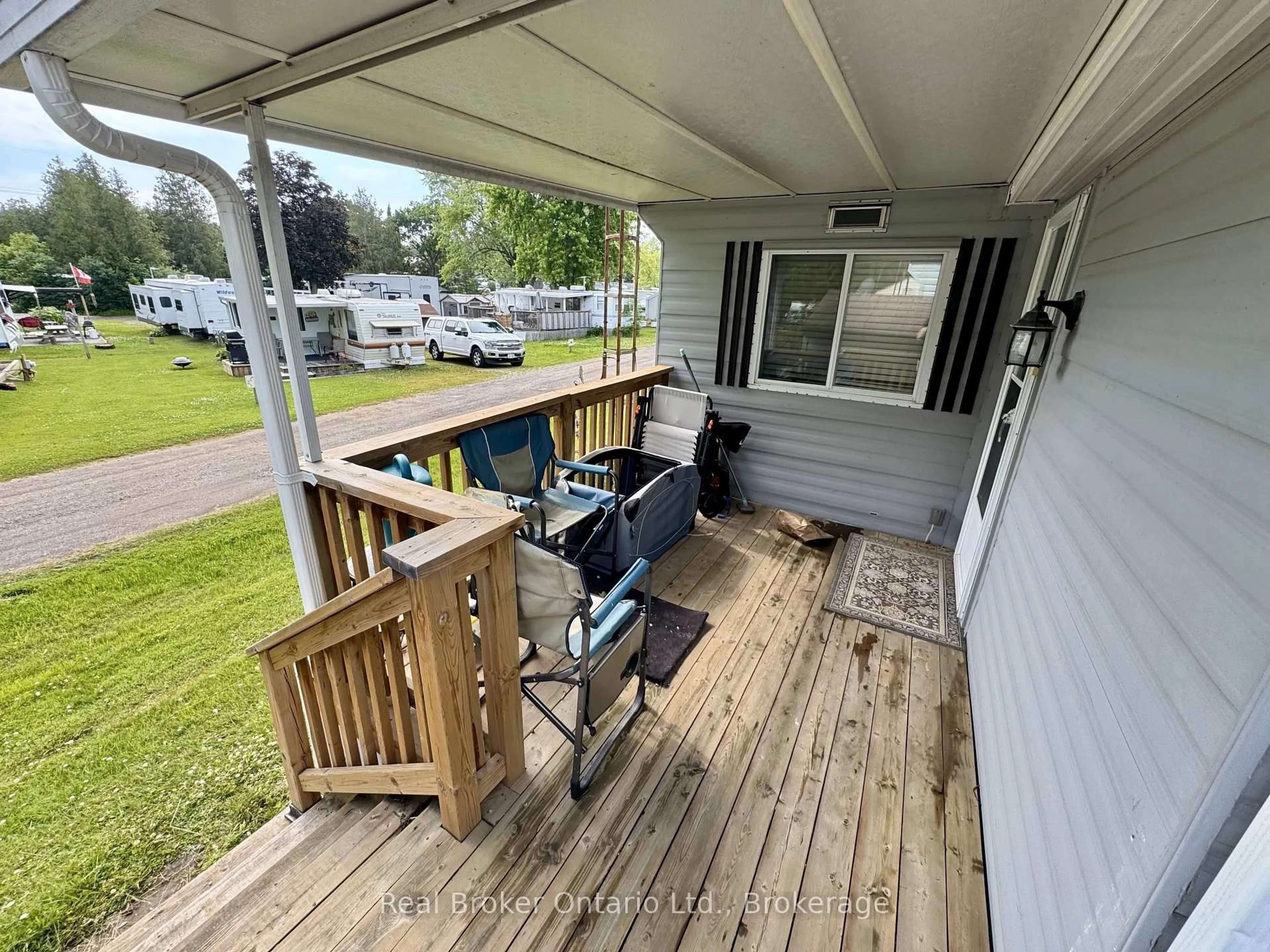 Patio, water/lake/river/ocean view for 580 Beaver Creek Rd #194, Waterloo Ontario N2J 3Z4