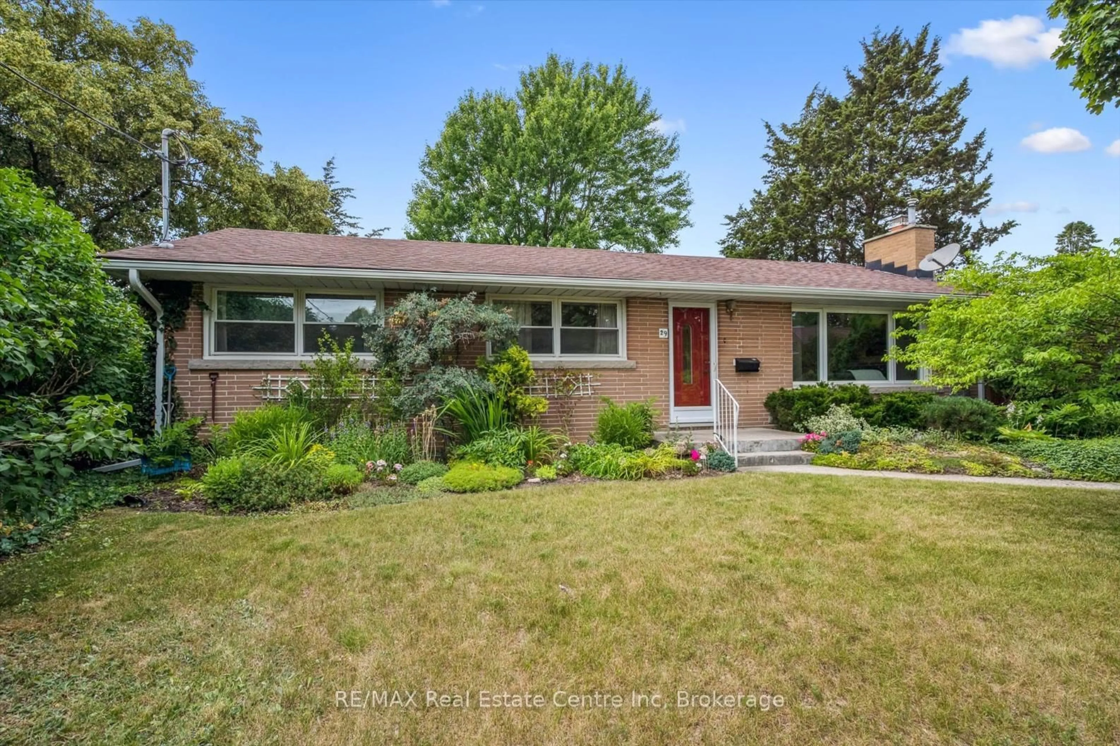 Home with brick exterior material, street for 29 Echo Dr, Guelph Ontario N1G 1H1