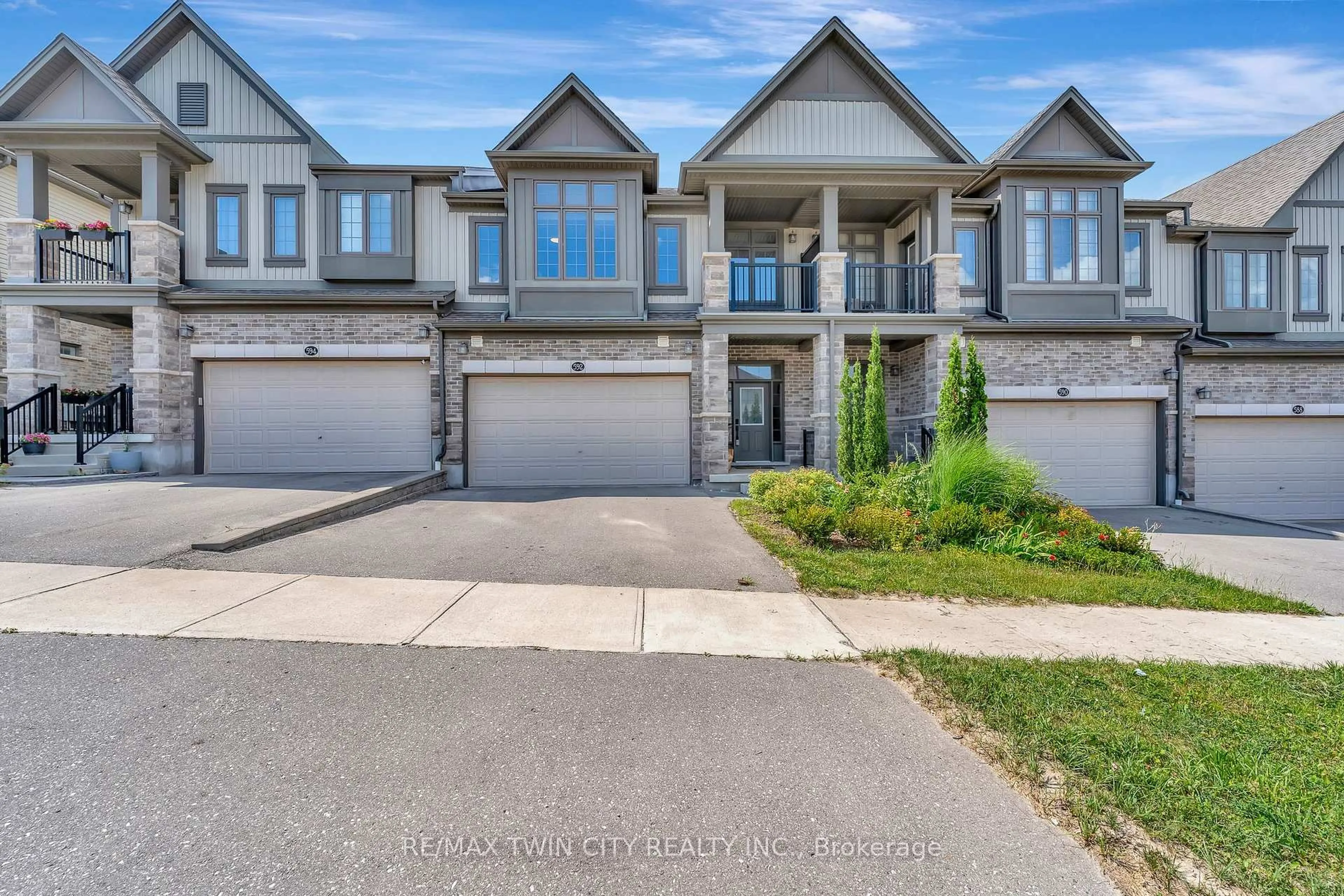 Unknown for 592 Mayapple St, Waterloo Ontario N2V 0E3