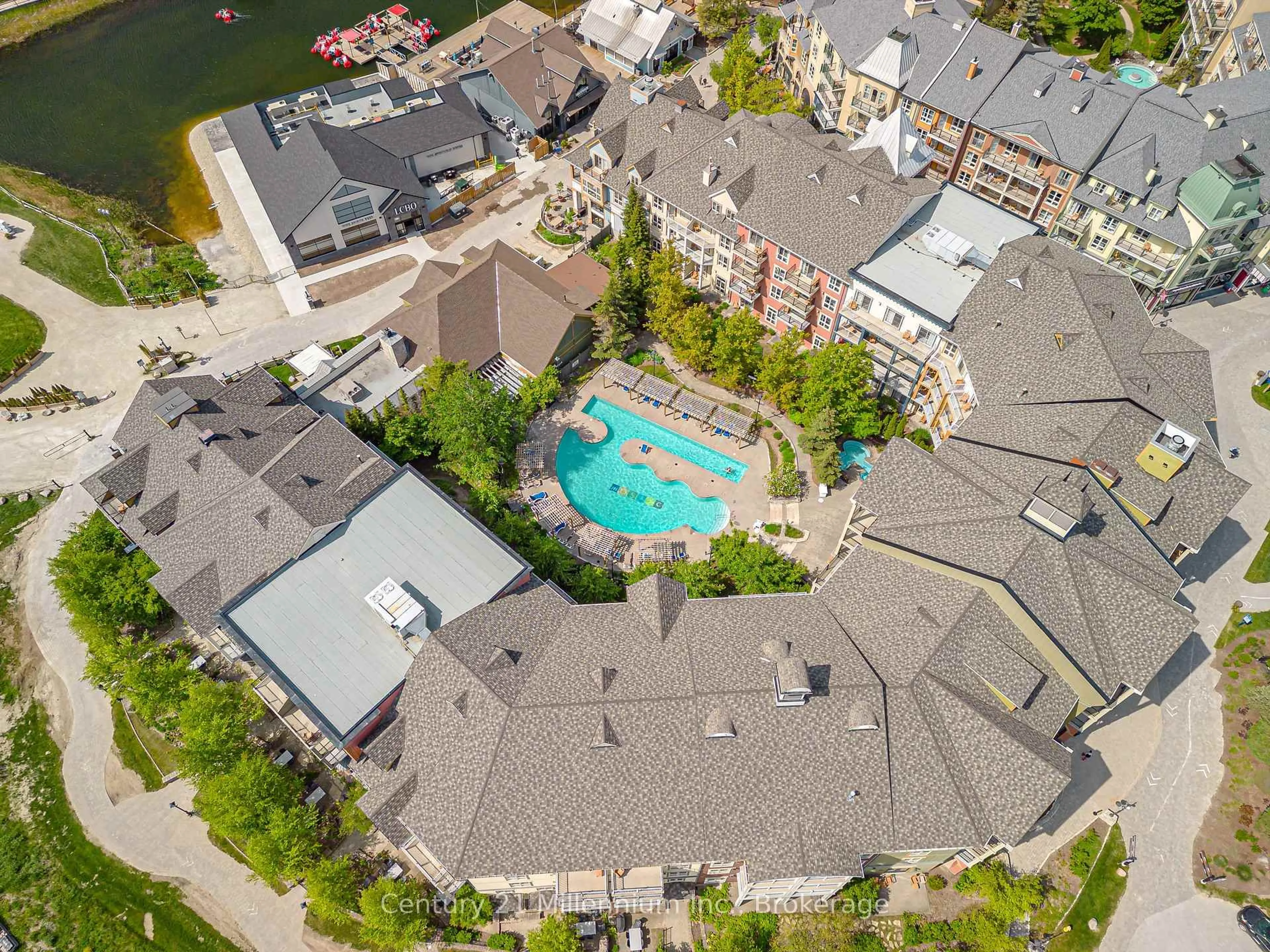 A pic from outside/outdoor area/front of a property/back of a property/a pic from drone, water/lake/river/ocean view for 190 Jozo Weider Blvd #443, Blue Mountains Ontario L9Y 0V2