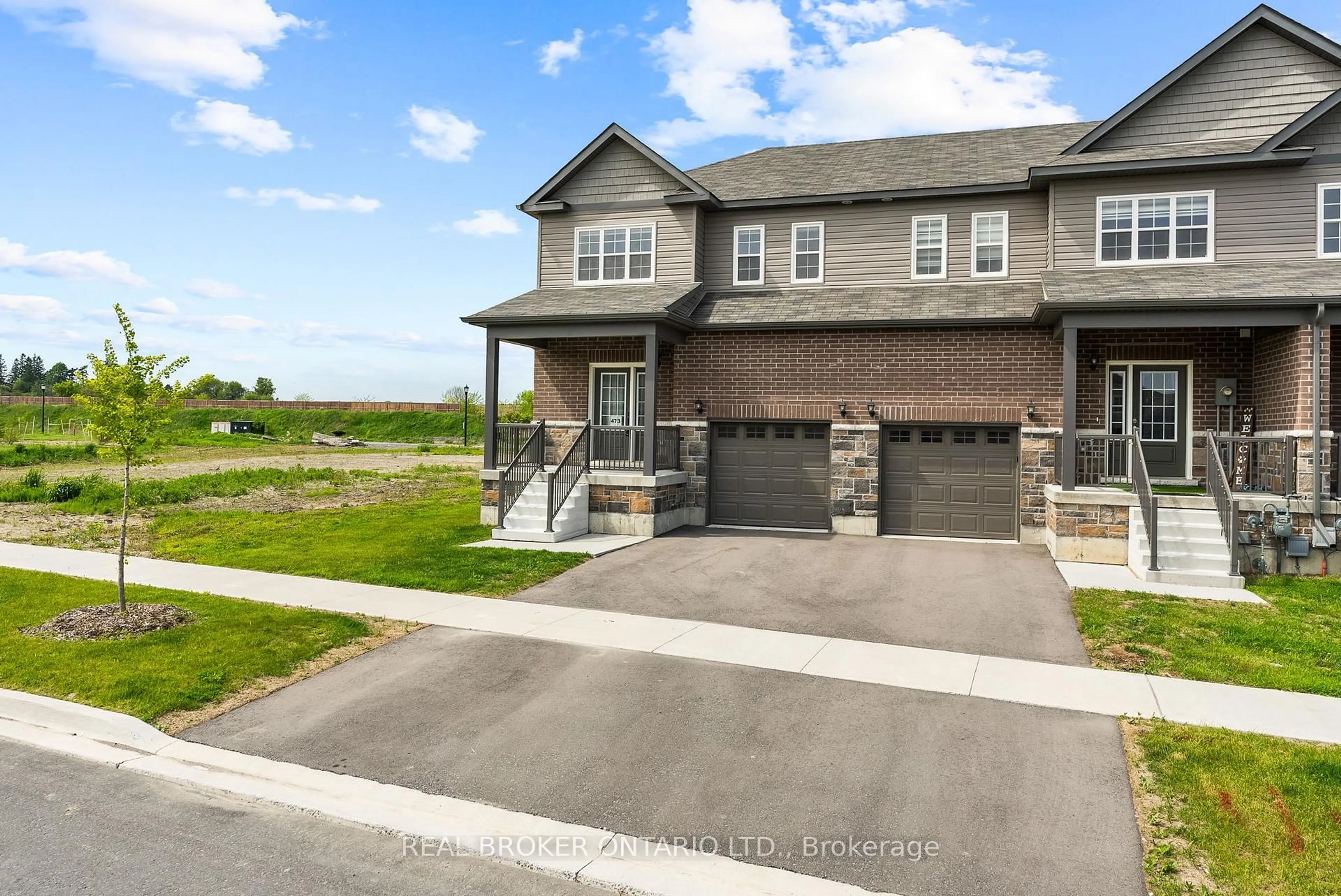 A pic from outside/outdoor area/front of a property/back of a property/a pic from drone, street for 473 Hayward St, Cobourg Ontario K9A 3N5