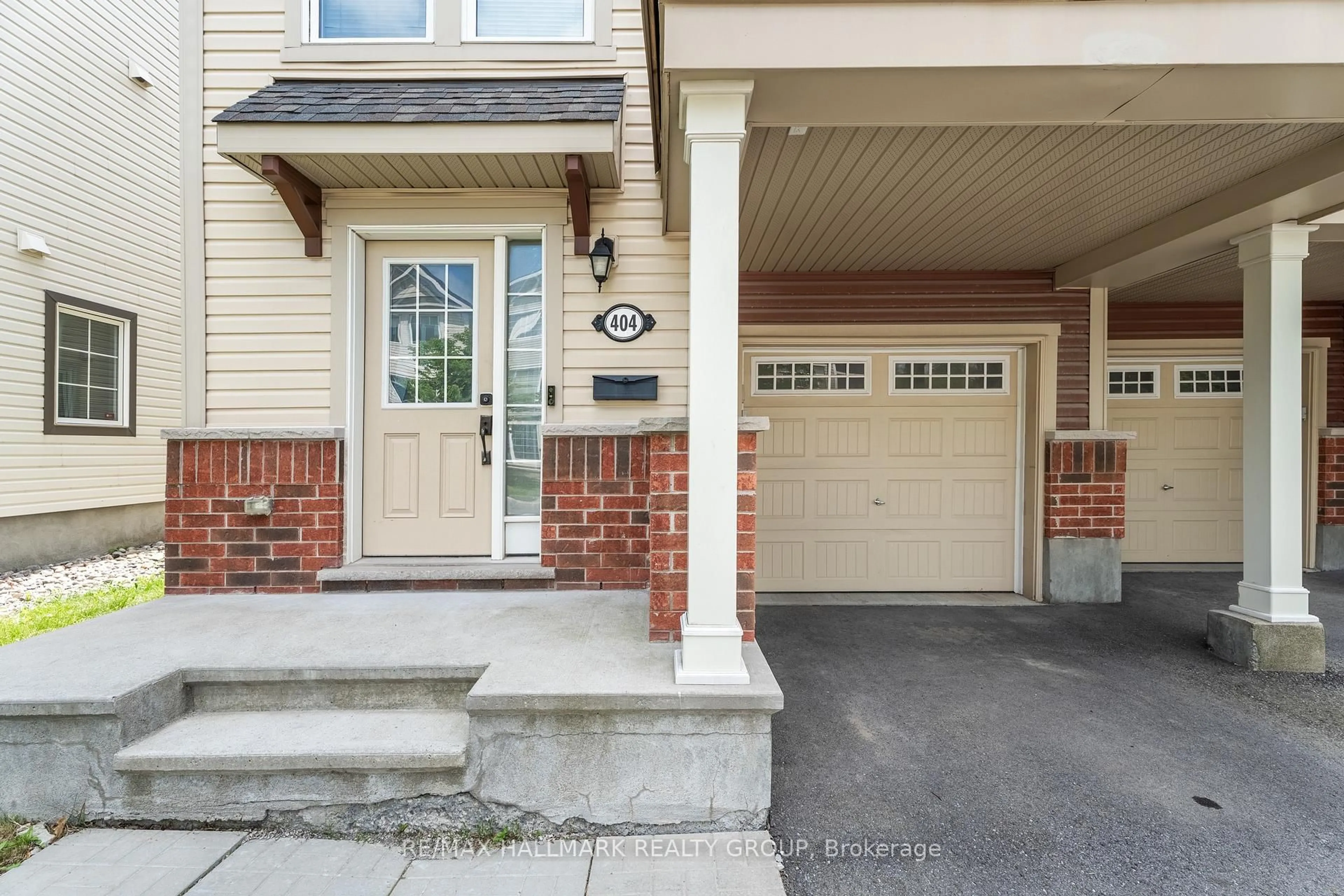 Unknown for 404 Rosingdale St, Ottawa Ontario K2R 1G9