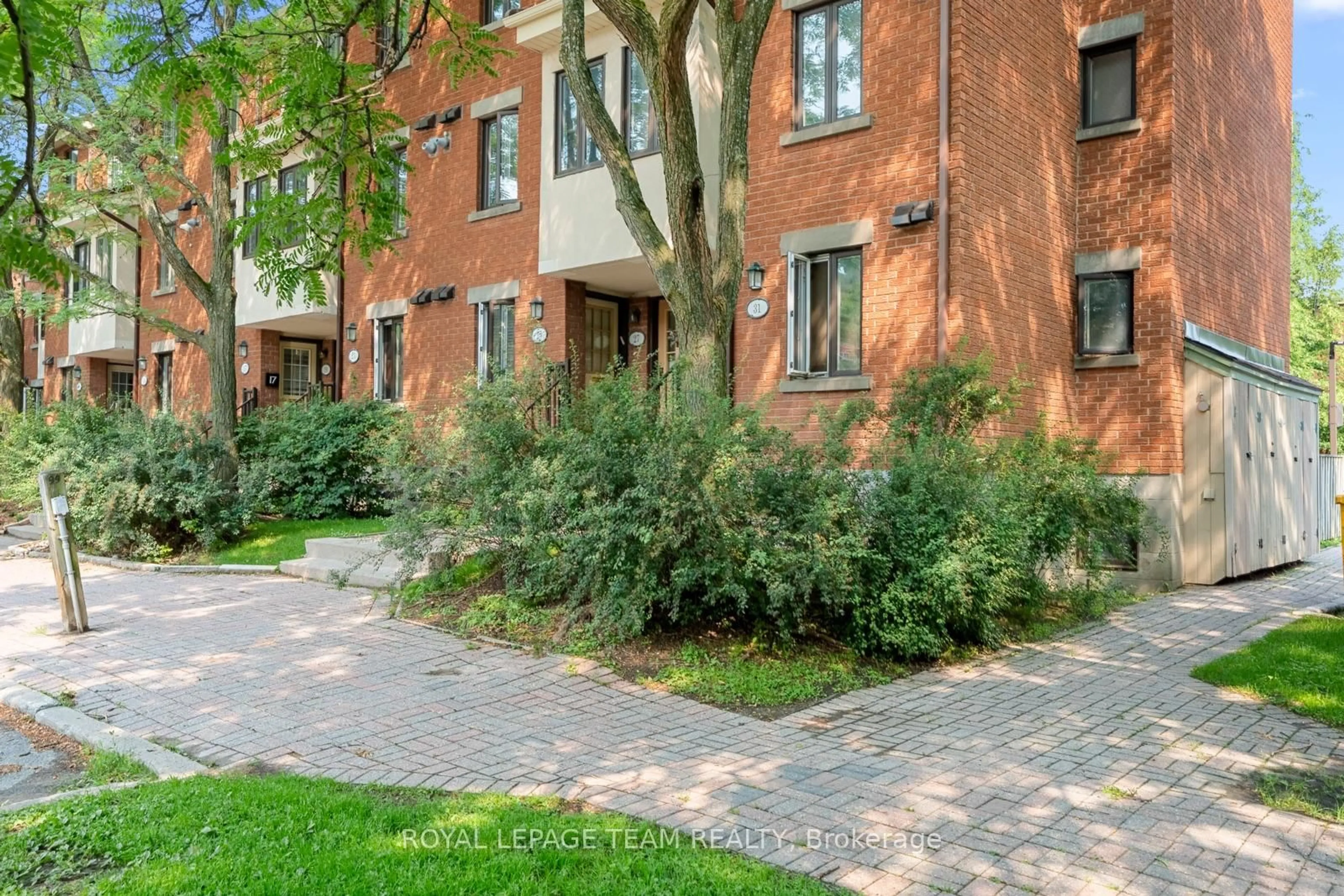 Home with brick exterior material, street for 25 Sheba Private, Ottawa Ontario K1K 4K8