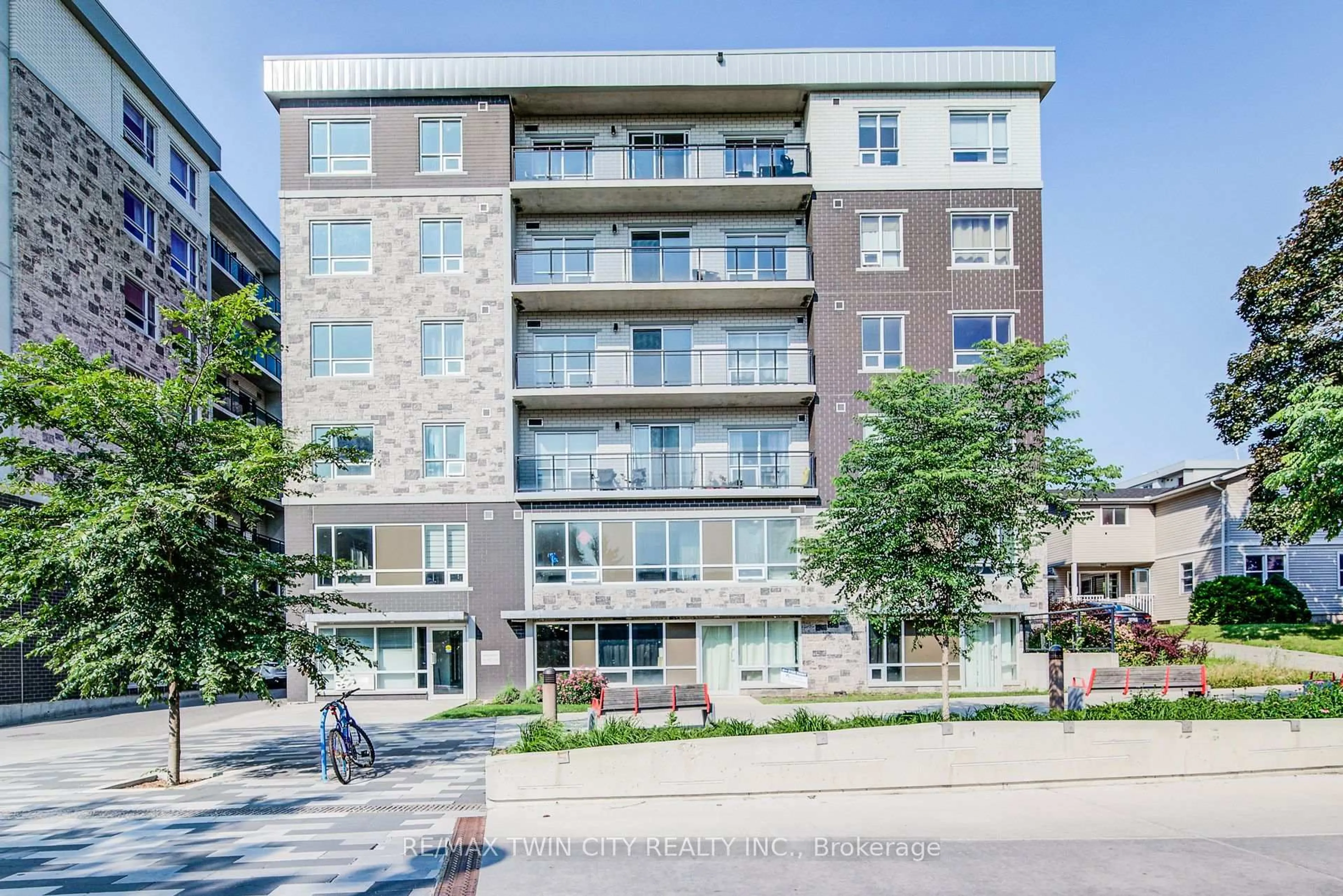 Patio, building for 275 Larch St #A603, Waterloo Ontario N2L 3R2