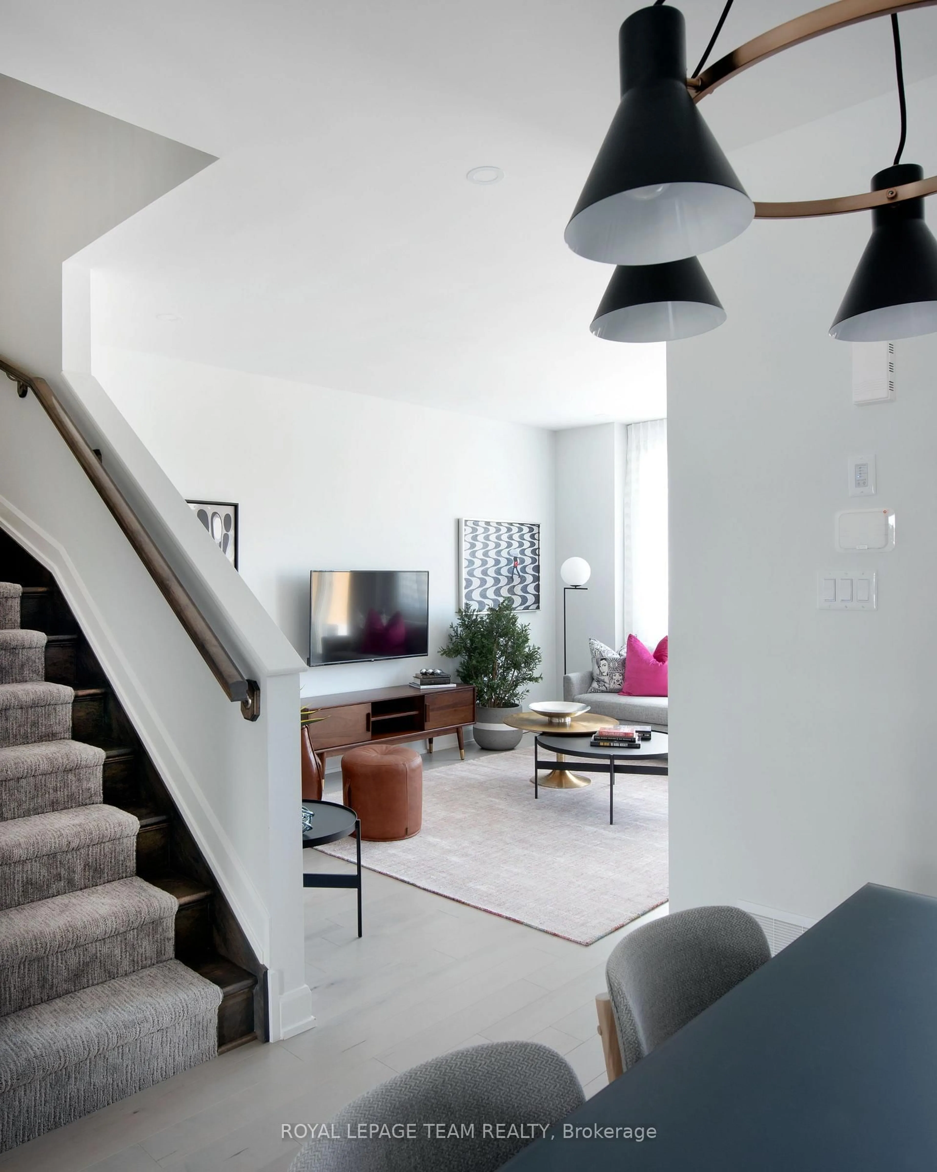 Living room with furniture, unknown for 2463 Waterlilly Way, Nepean Ontario K2J 6M3