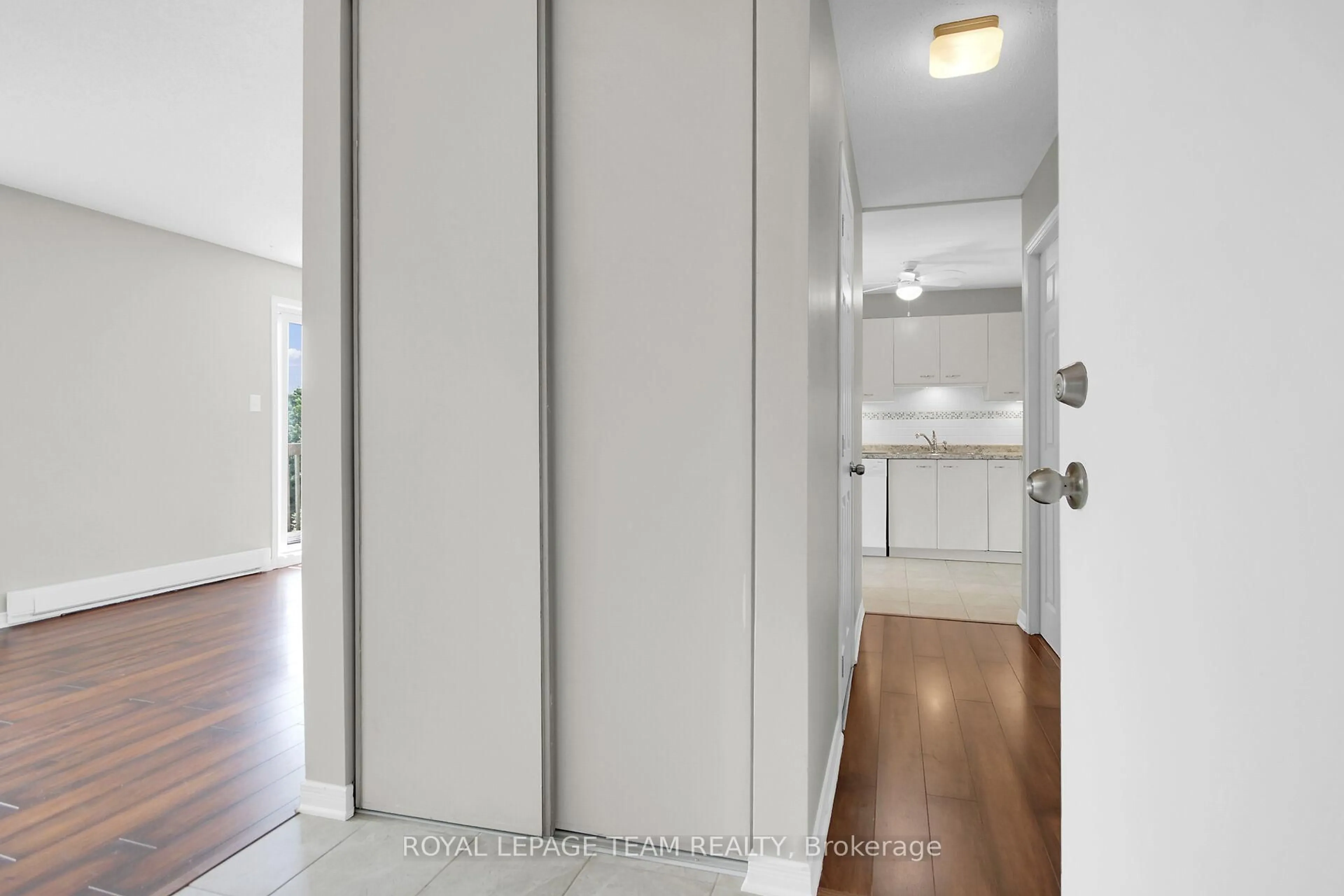 Indoor entryway for 24 Townline Rd #204, Carleton Place Ontario K7C 4B6
