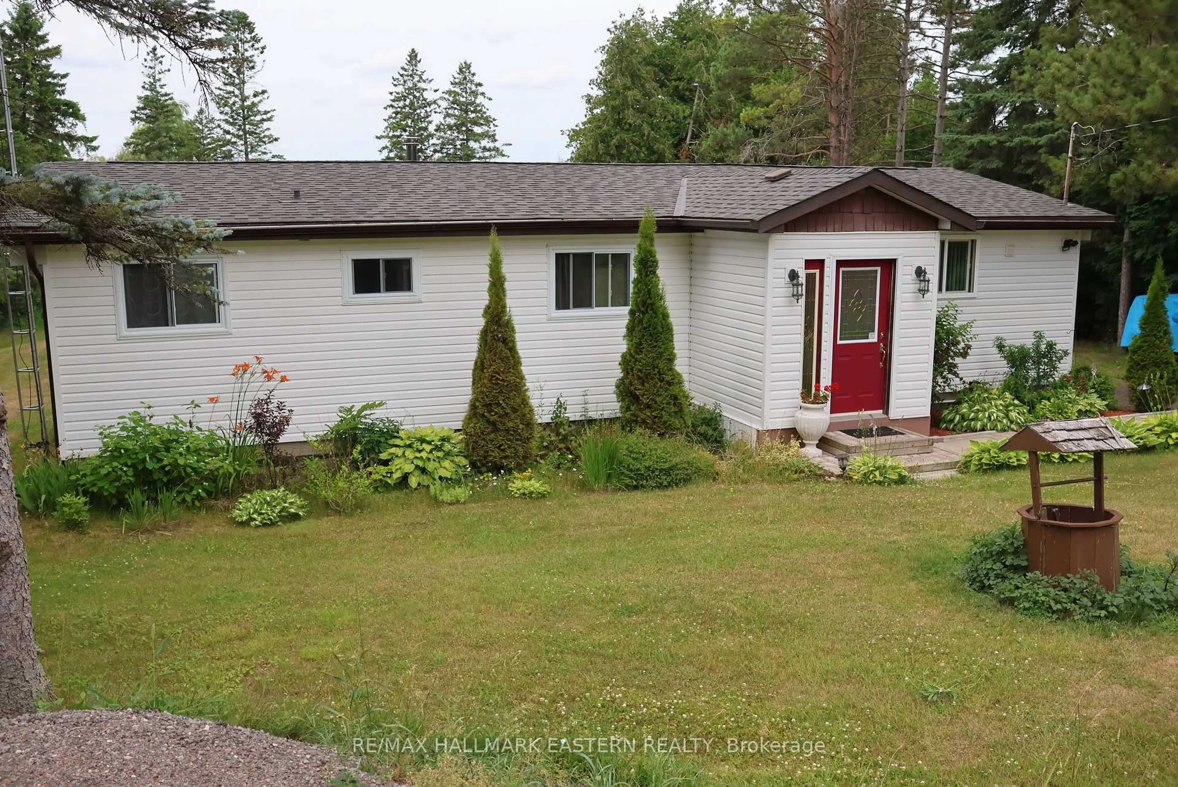 A pic from outside/outdoor area/front of a property/back of a property/a pic from drone, unknown for 47 Cedarview Dr, Kawartha Lakes Ontario K0L 2W0