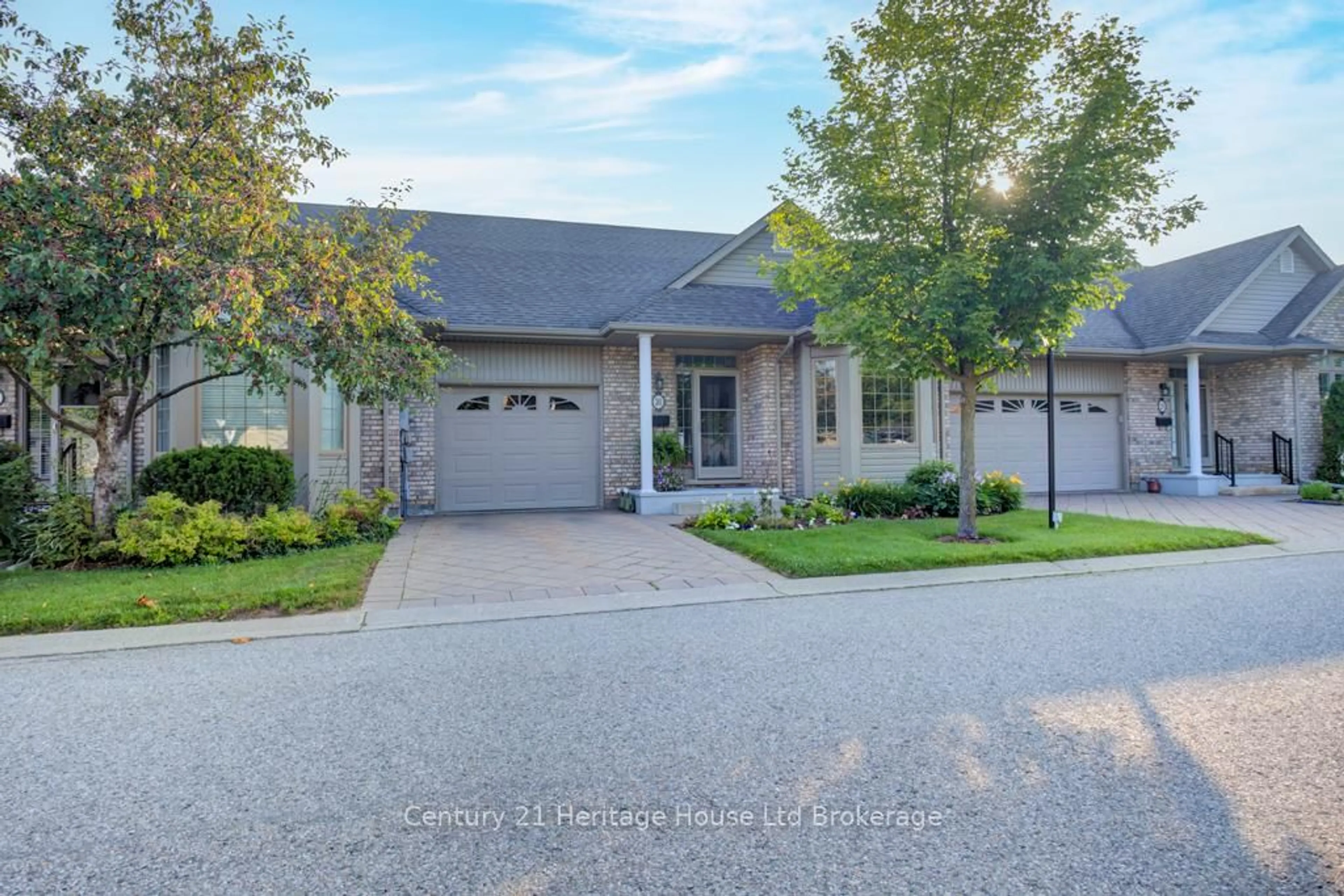 Home with brick exterior material, street for 500 Lakeview Dr #30, Woodstock Ontario N4T 1W4