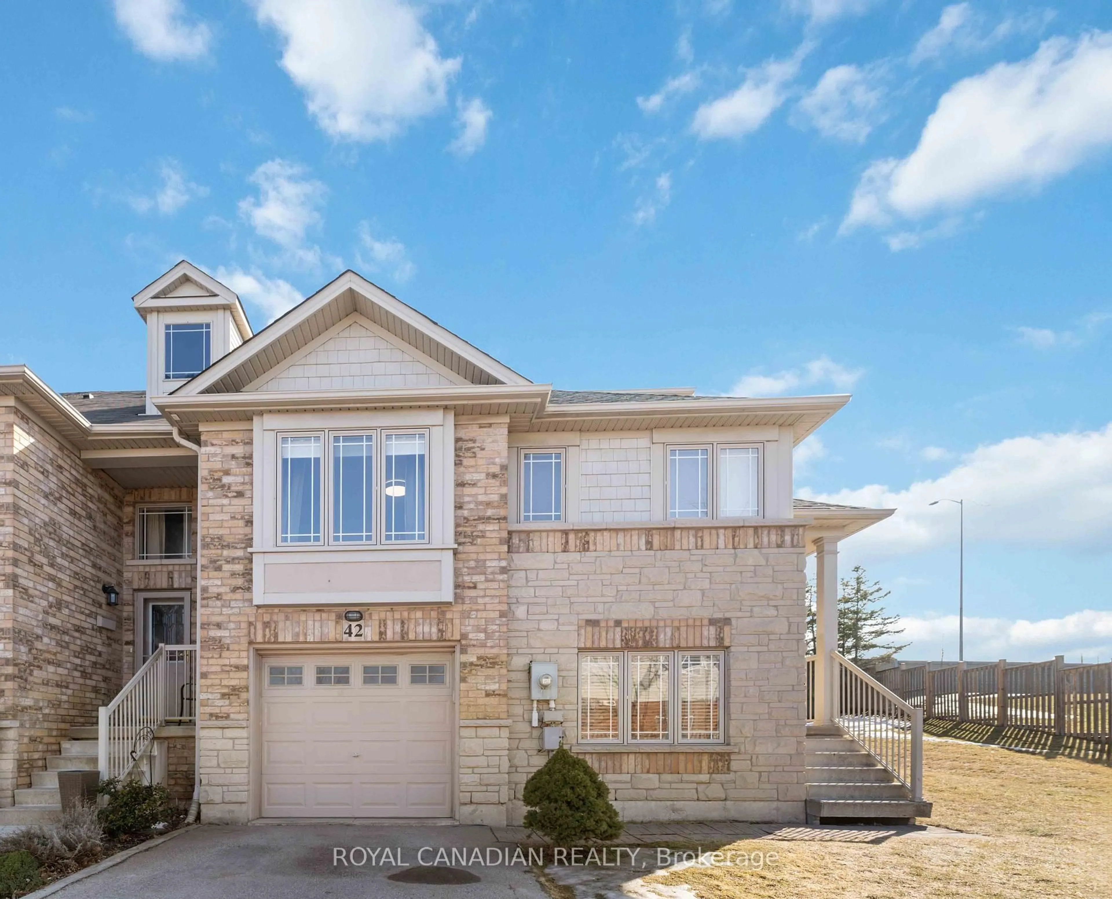 Home with brick exterior material, water/lake/river/ocean view for 242 UPPER MOUNT ALBION Rd #42, Hamilton Ontario L8J 0B1
