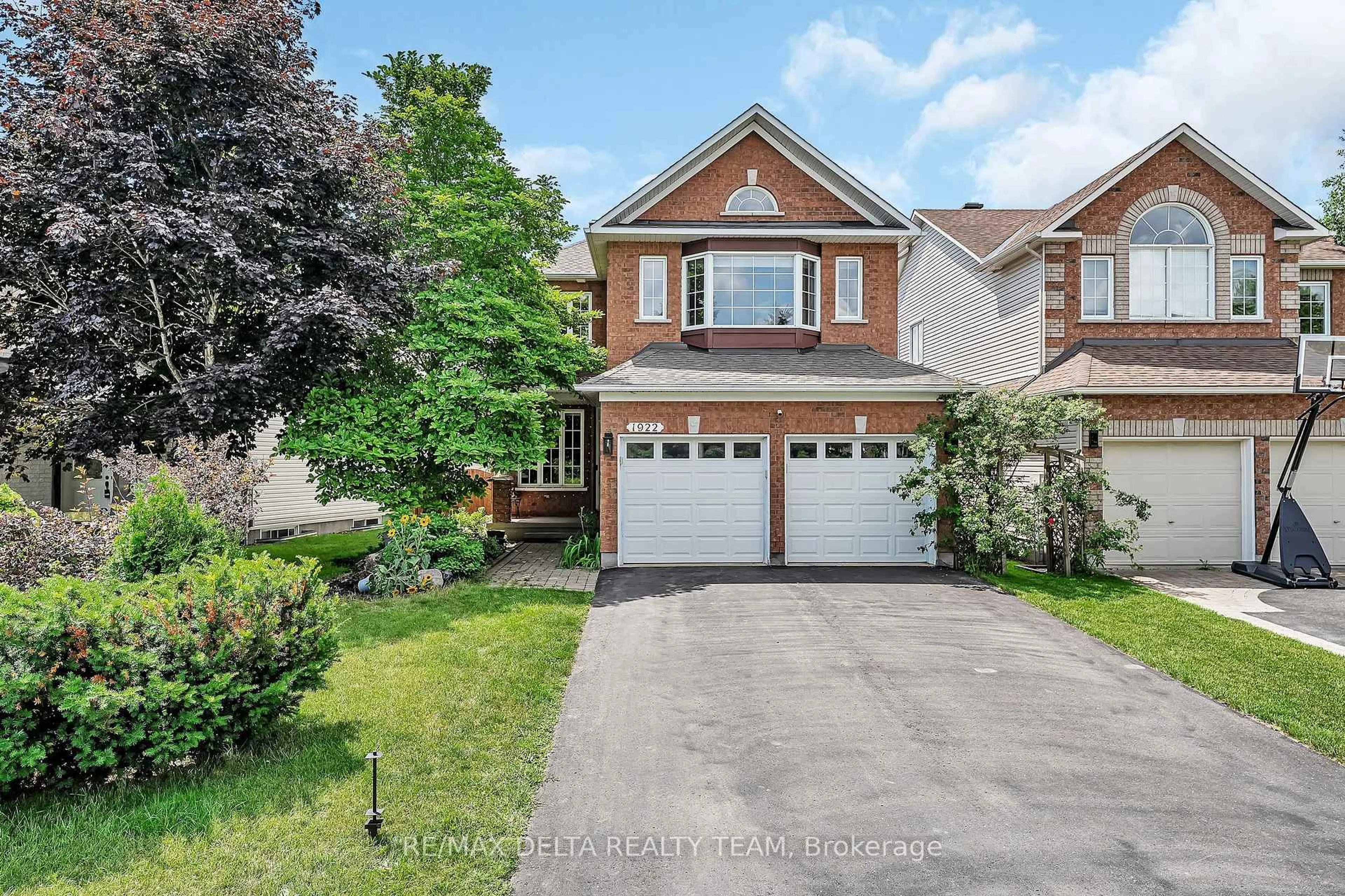 Unknown for 1922 Lobelia Way, Ottawa Ontario K4A 4R1
