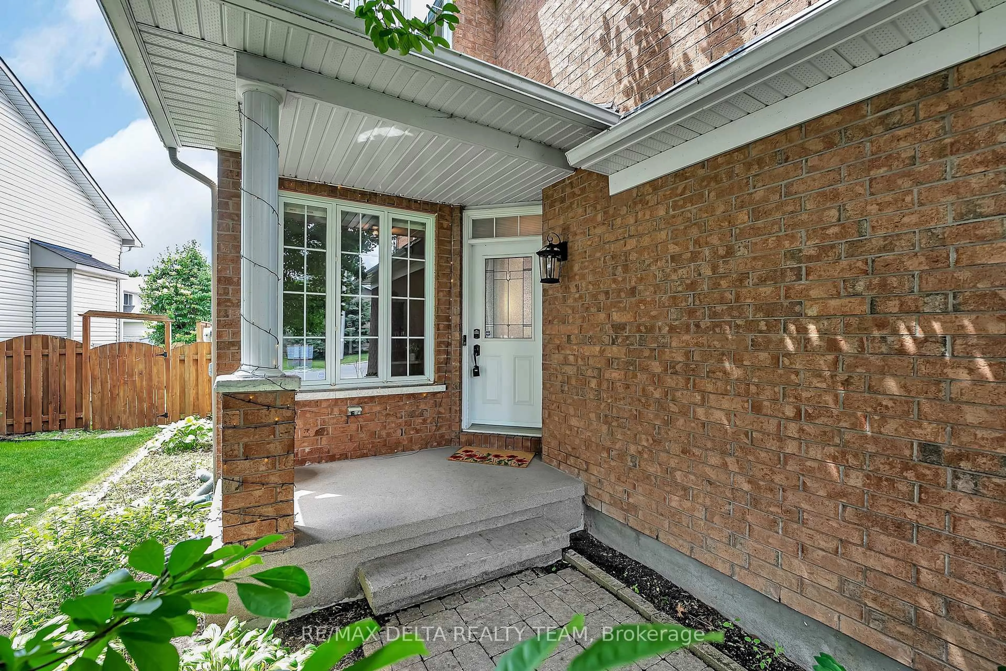 Home with brick exterior material, street for 1922 Lobelia Way, Ottawa Ontario K4A 4R1