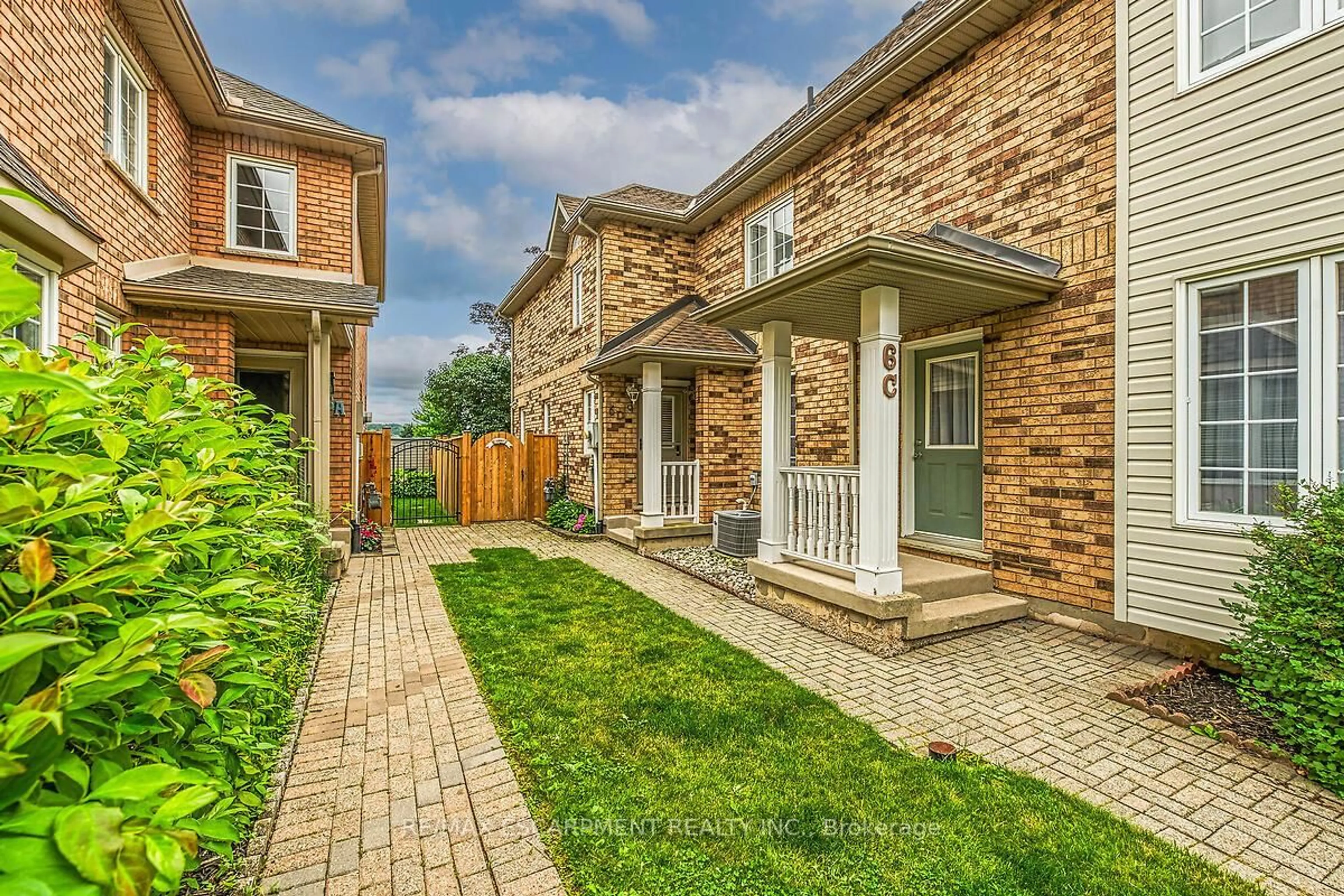 Home with brick exterior material, street for 6D Brown Dr, St. Catharines Ontario L2S 3Z8