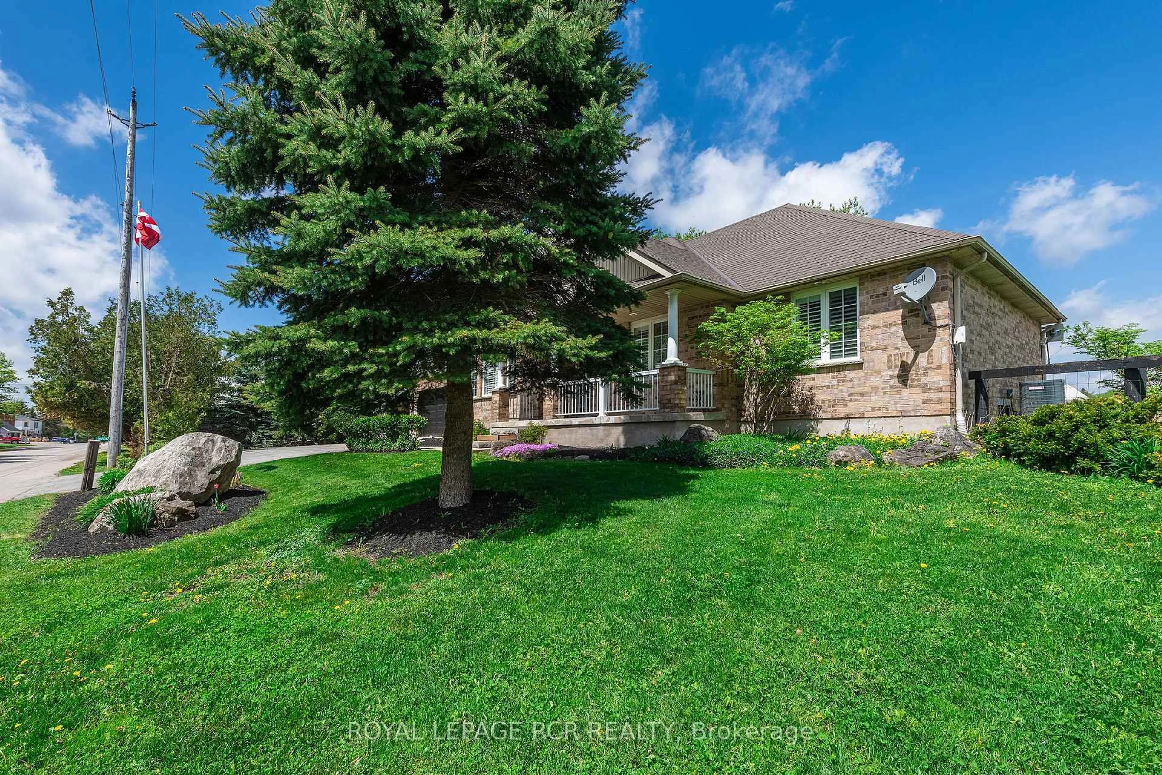 A pic from outside/outdoor area/front of a property/back of a property/a pic from drone, unknown for 285017 COUNTY ROAD 10, Amaranth Ontario L9W 0Y6