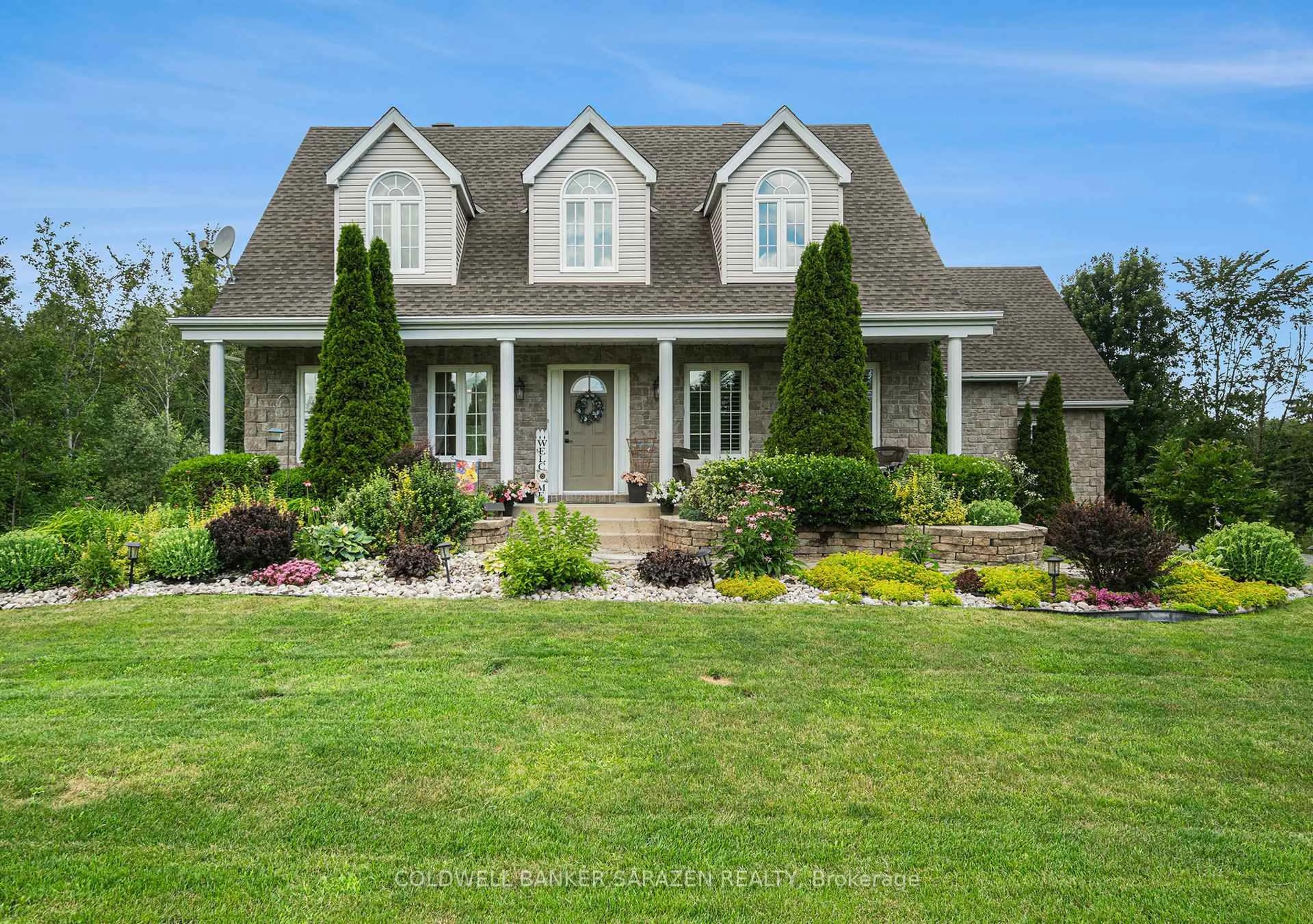 Home with vinyl exterior material, unknown for 8289 Rodney Farm Dr, Metcalfe Ontario K0A 2P0