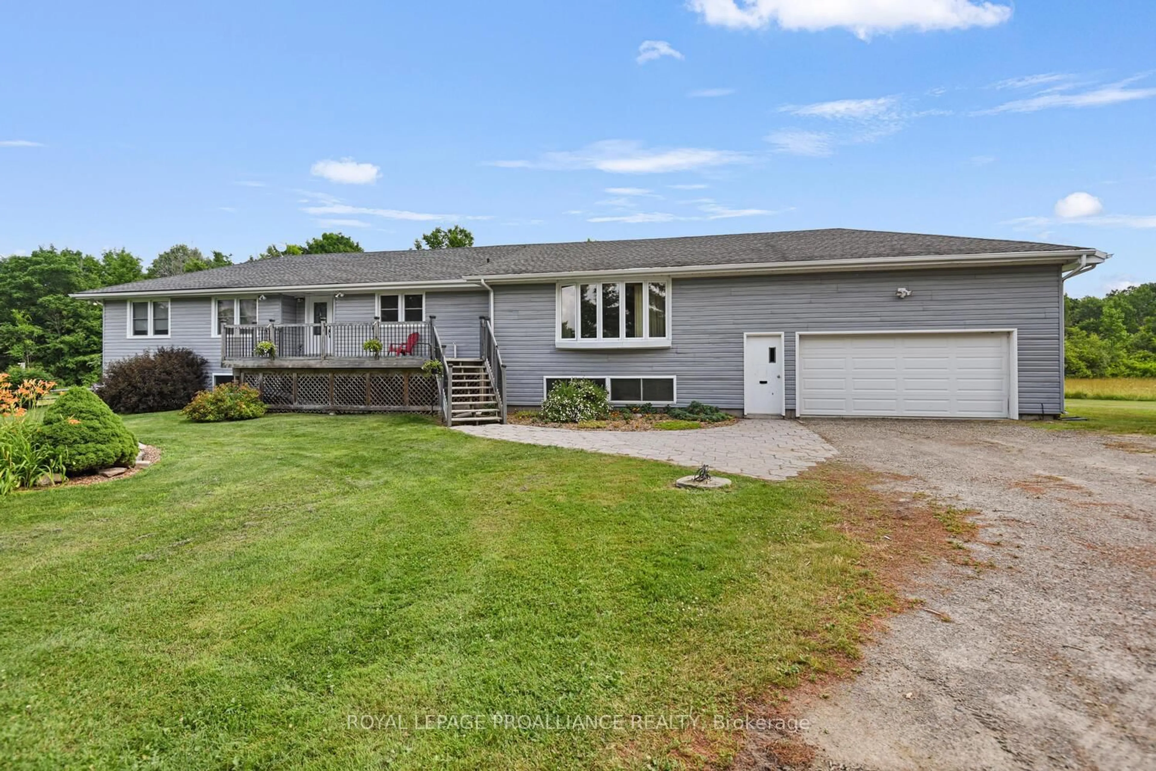 A pic from outside/outdoor area/front of a property/back of a property/a pic from drone, unknown for 7079 County Road 44 Rd, Edwardsburgh/Cardinal Ontario K0E 1X0